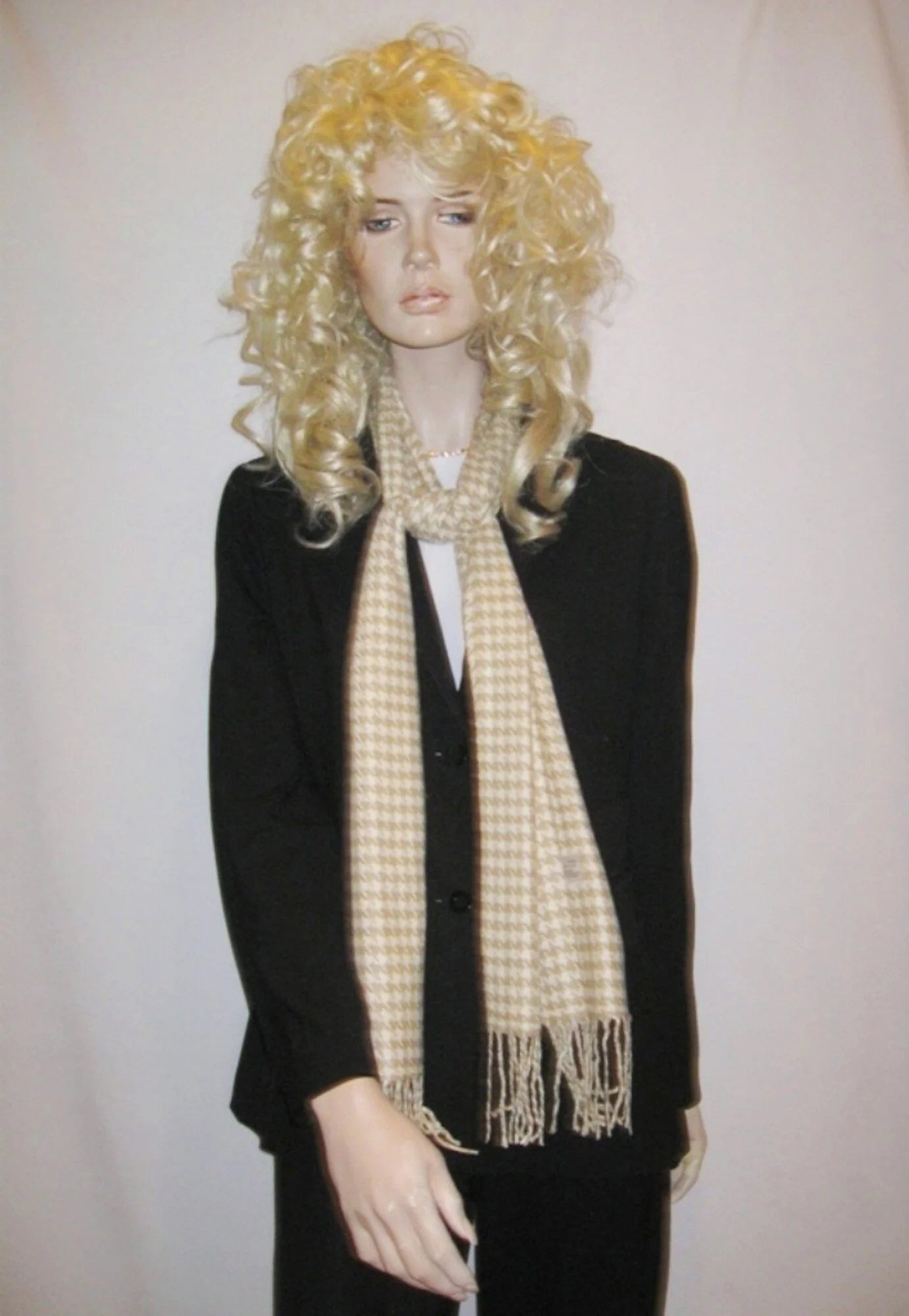 HOUNDSTOOTH BEIGE 8.JPG