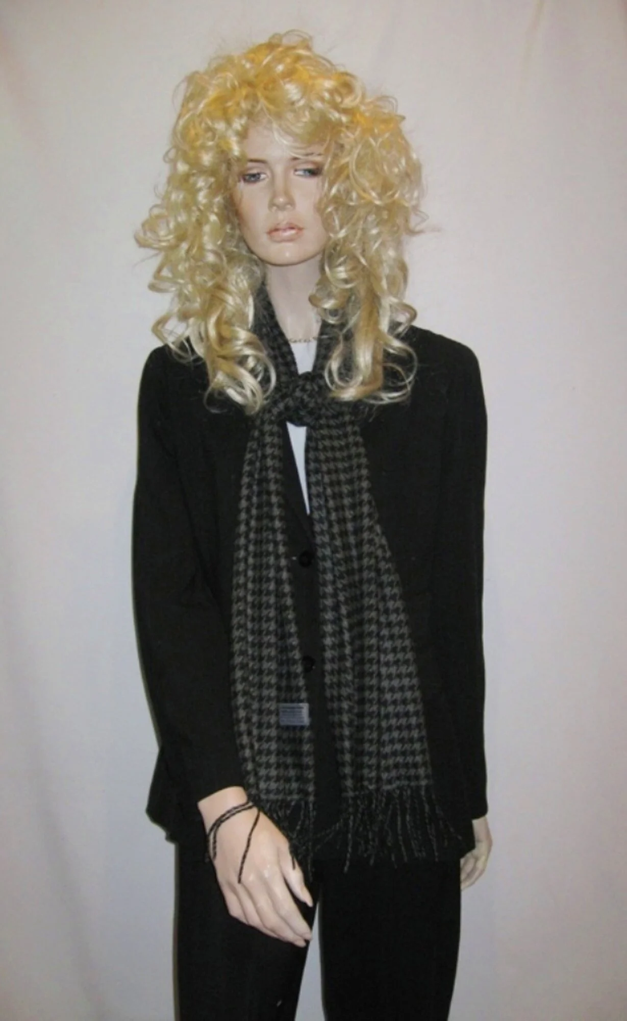 HOUNDSTOOTH CHARCOAL 7.JPG