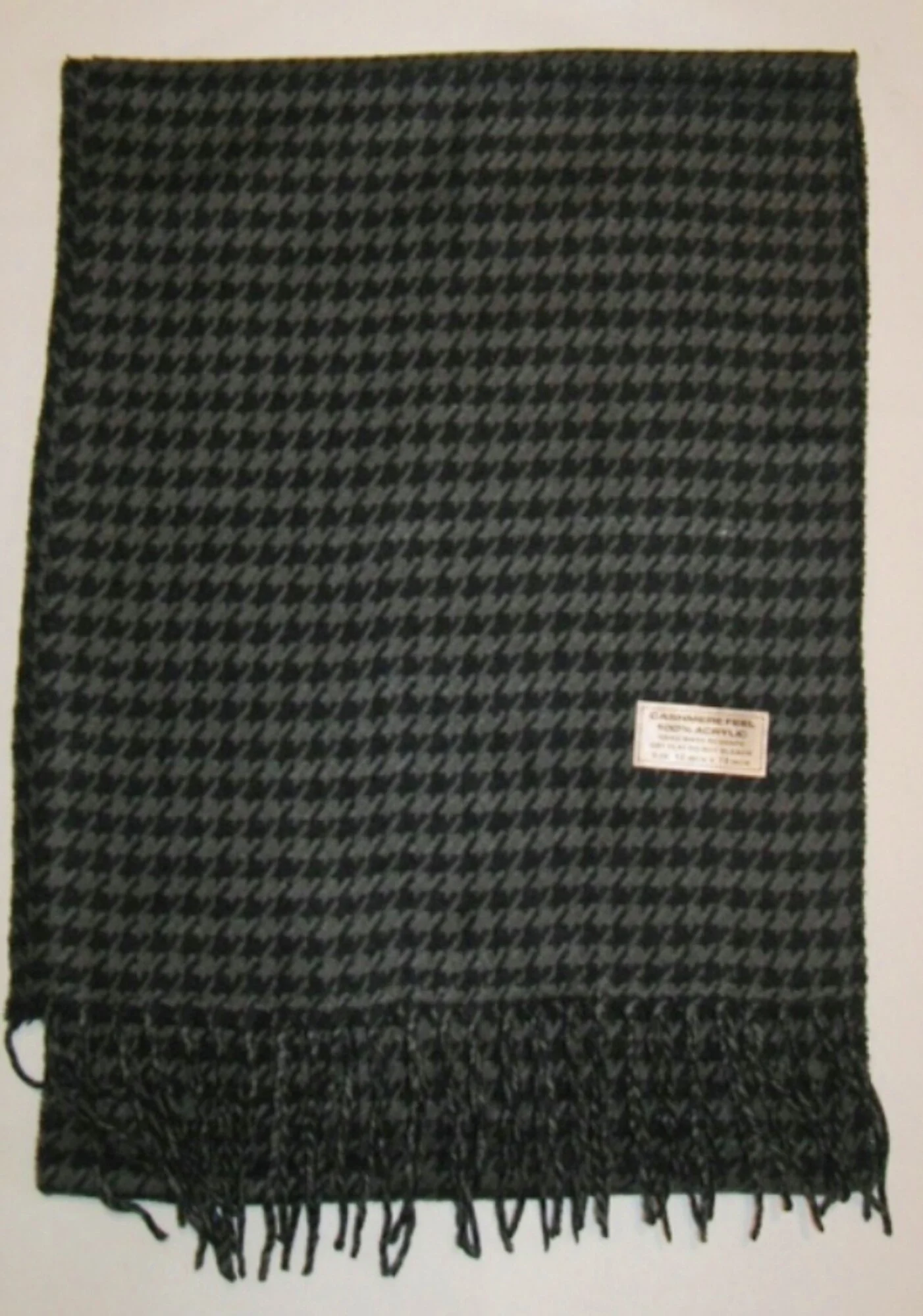 HOUNDSTOOTH CHARCOAL 1.JPG