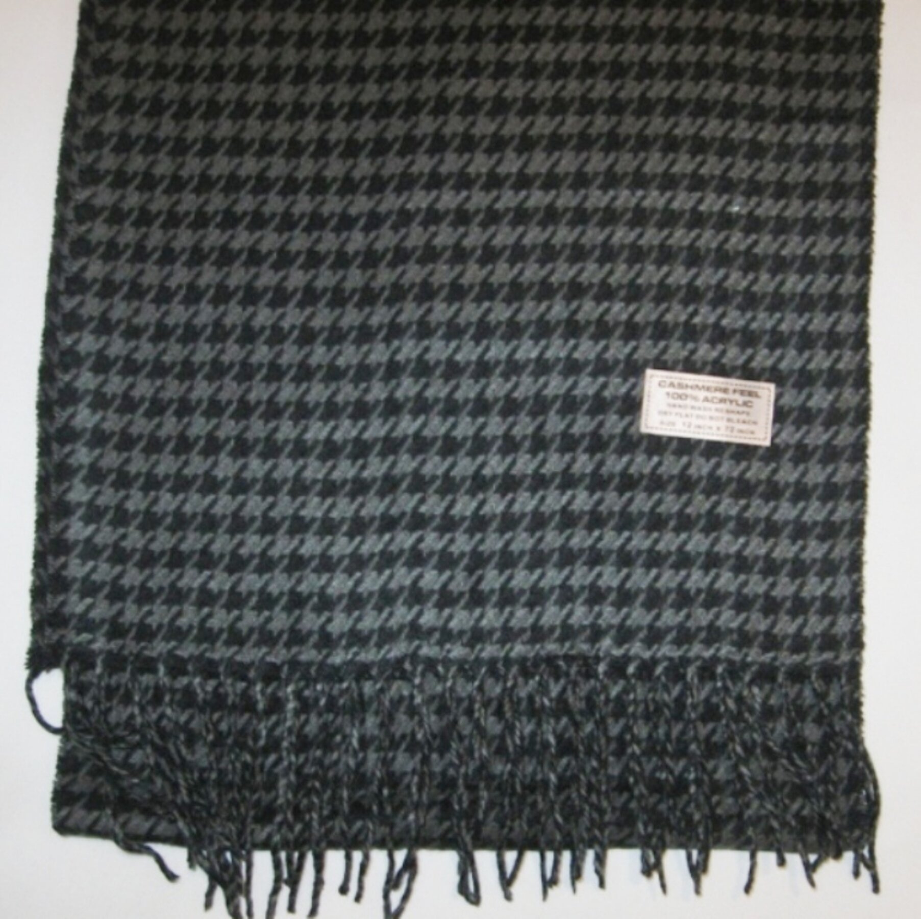 HOUNDSTOOTH CHARCOAL 1A.JPG