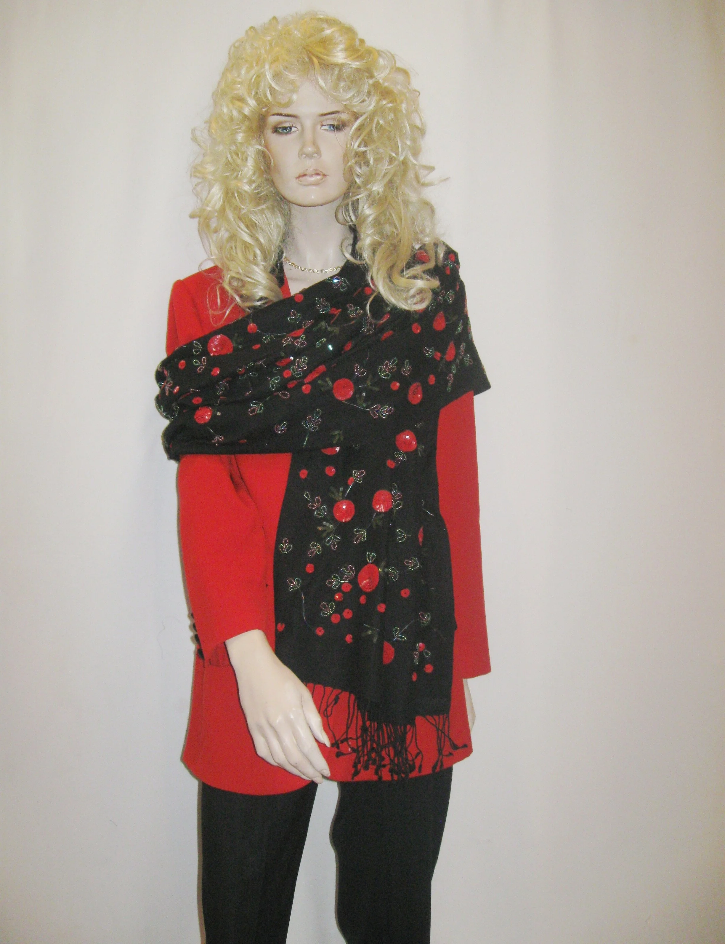 Beaded 15-BLACK RED 8.JPG