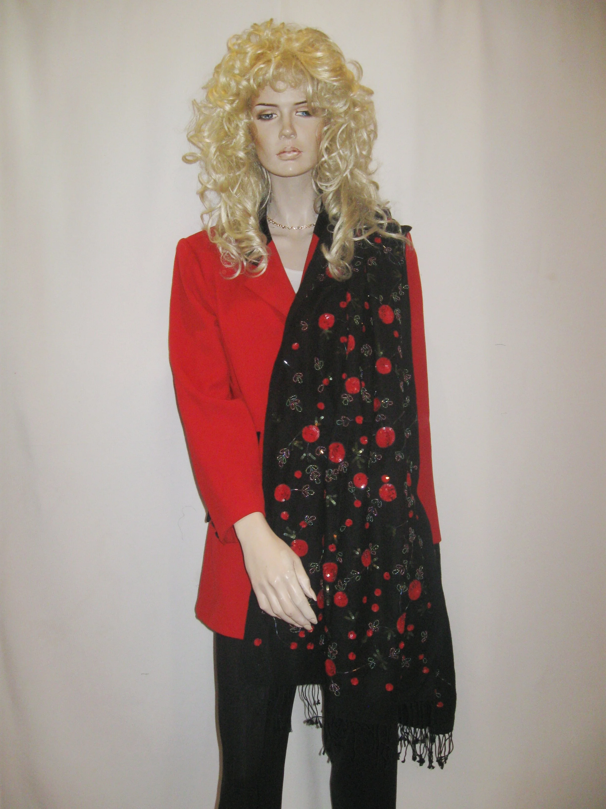 Beaded 15-BLACK RED 16.JPG