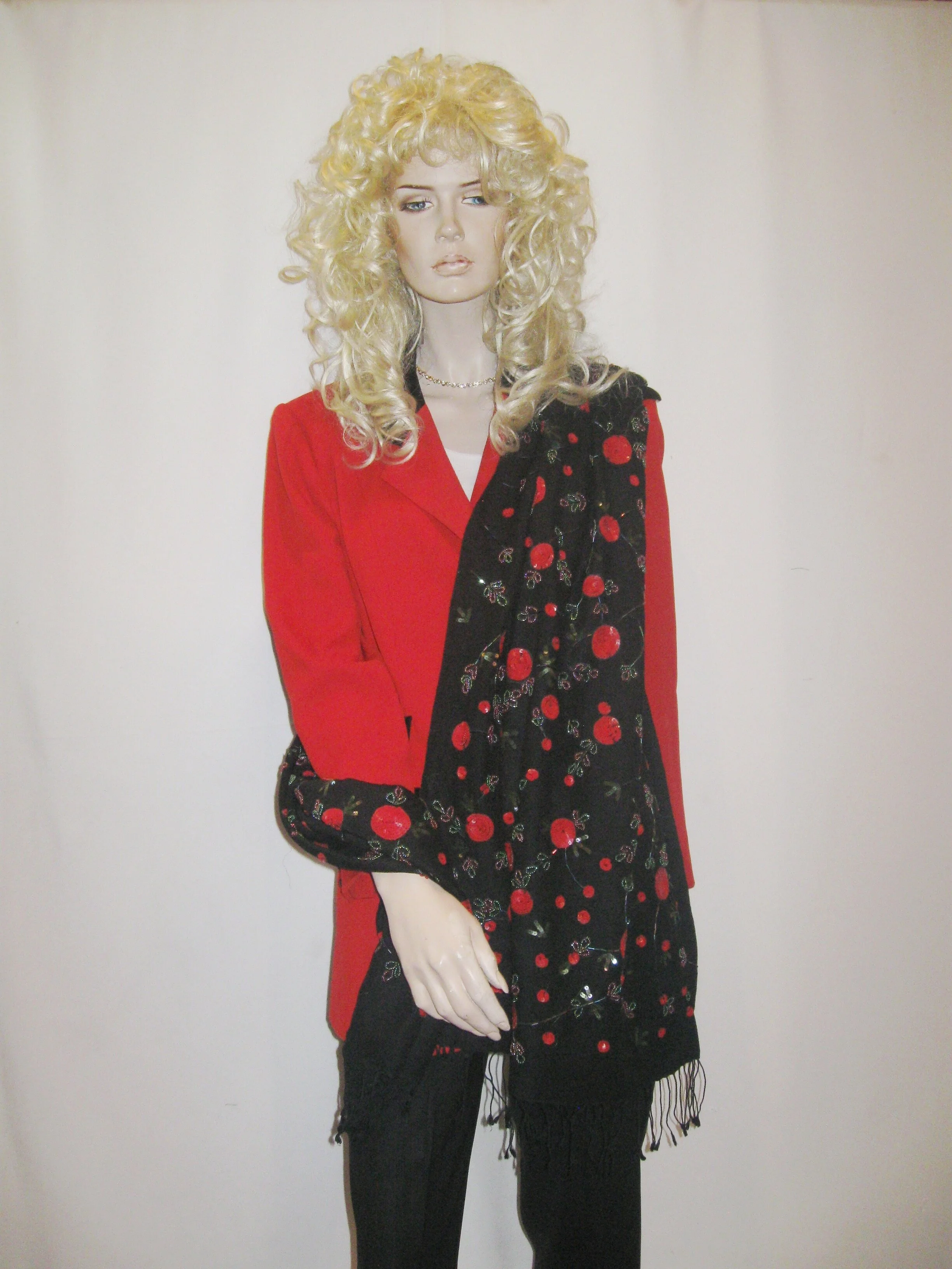 Beaded 15-BLACK RED 17.JPG