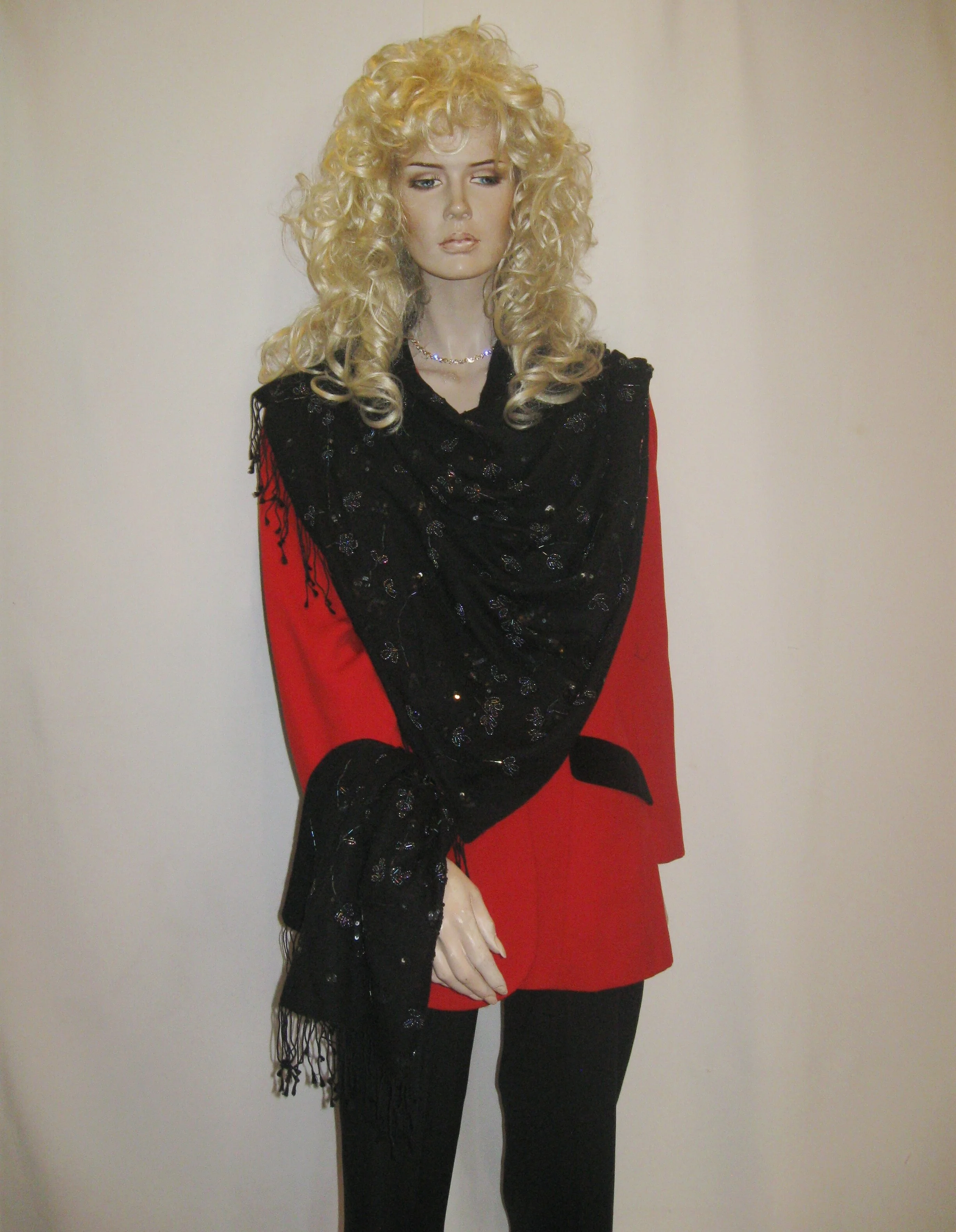 Beaded 16-BLACK BEAD 3.JPG