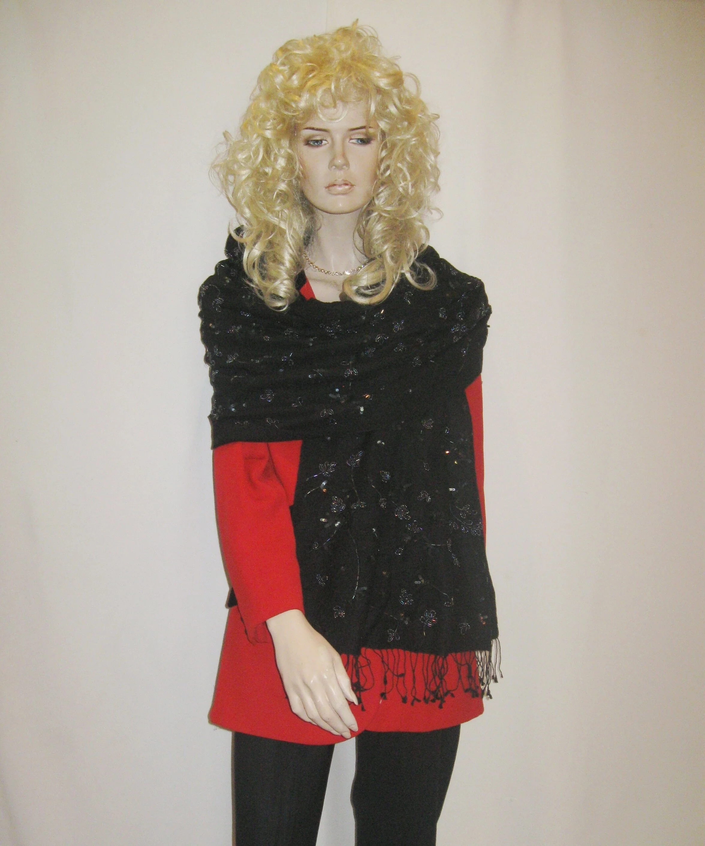 Beaded 16-BLACK BEAD 4.JPG