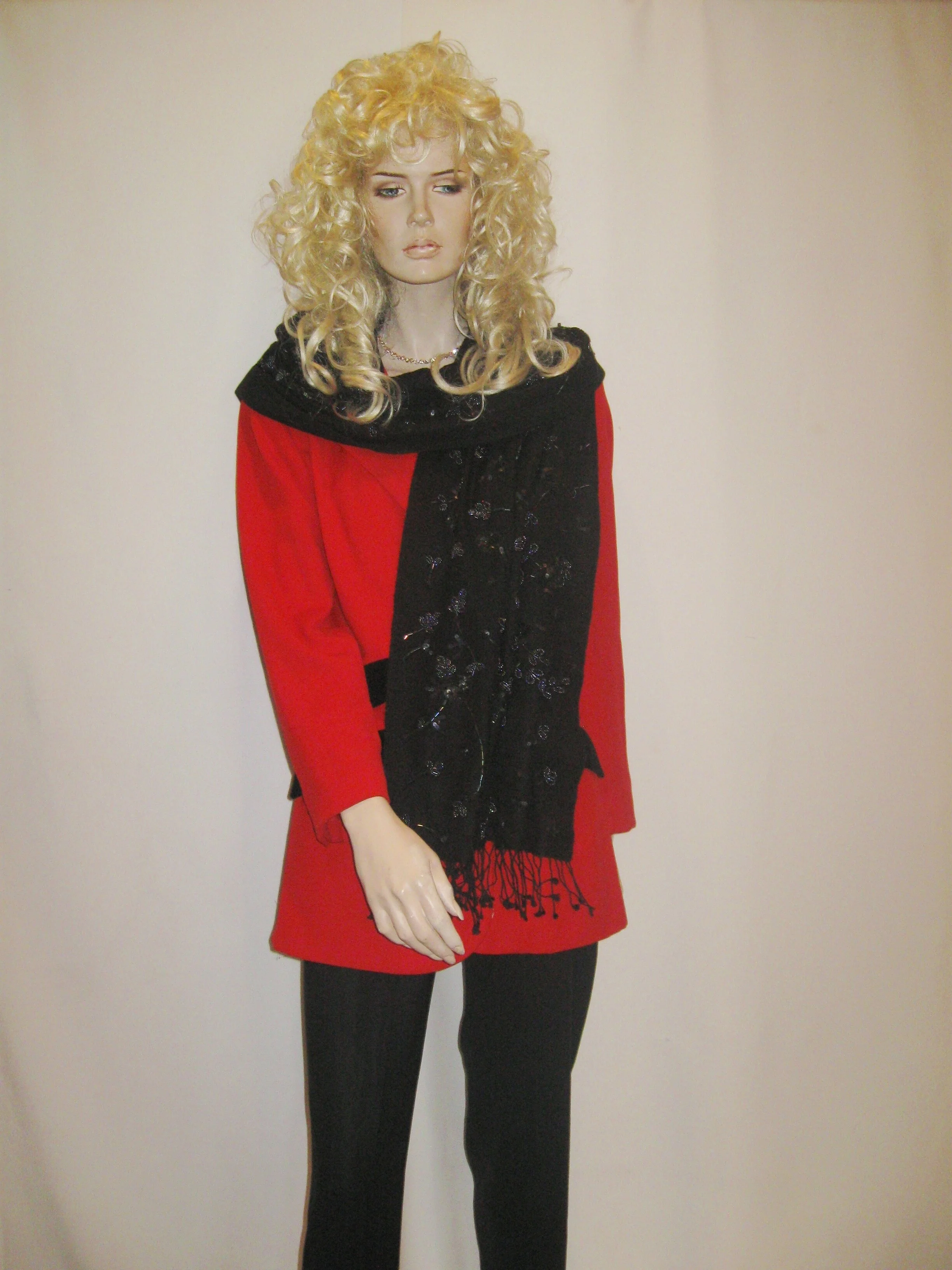 Beaded 16-BLACK BEAD 9.JPG