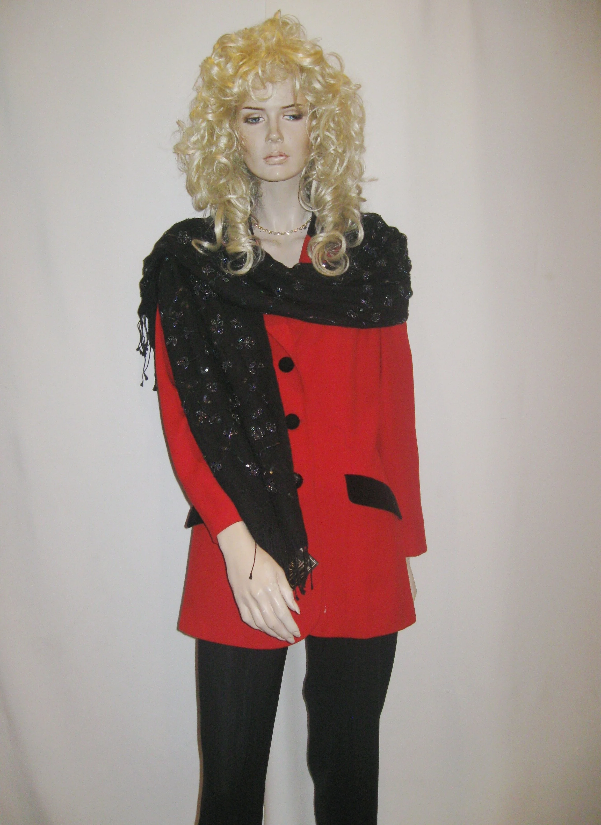 Beaded 16-BLACK BEAD 18.JPG