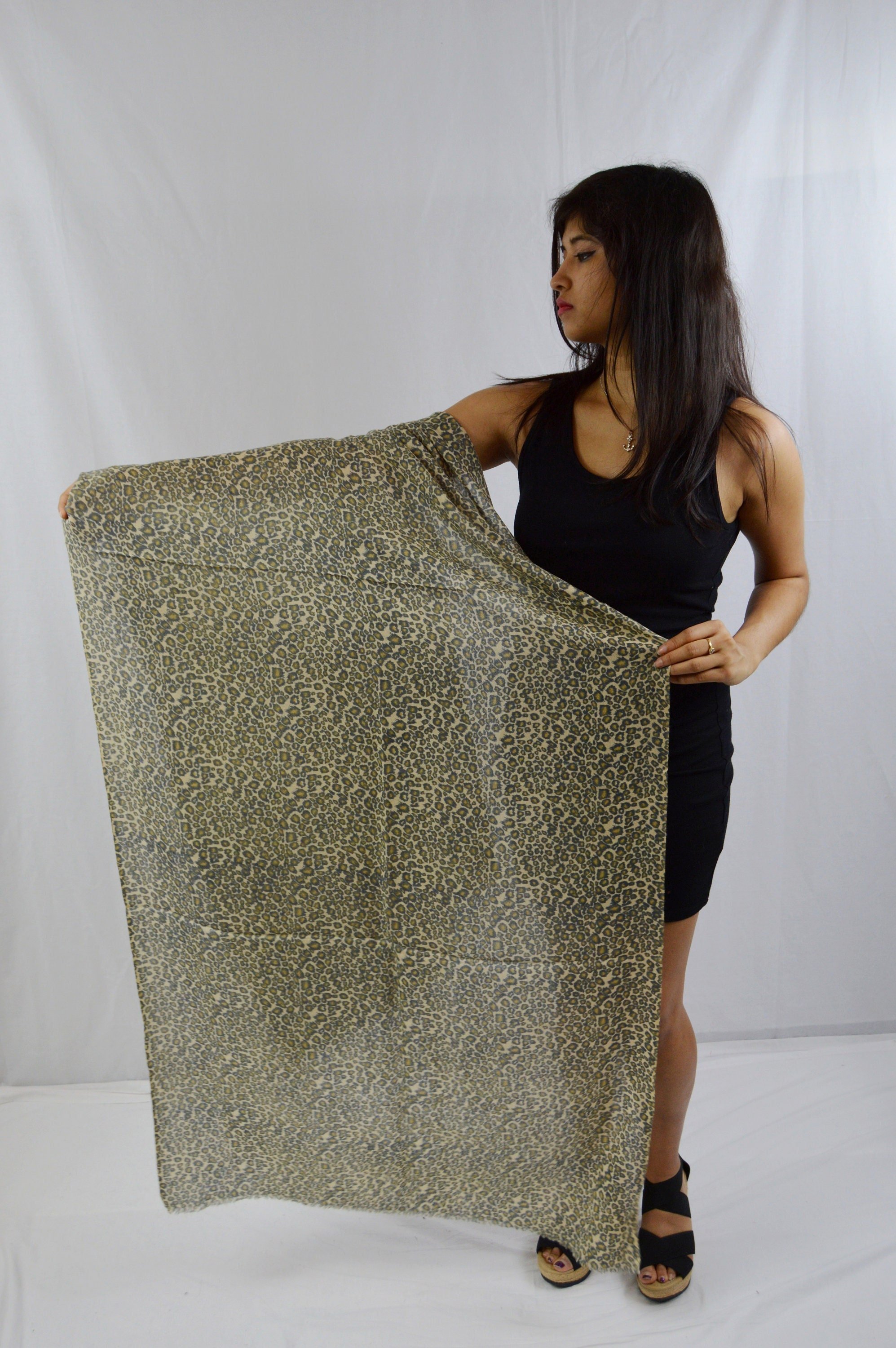 https://i.etsystatic.com/7861615/r/il/9cecd9/3482377175/il_fullxfull.3482377175_r77d.jpg