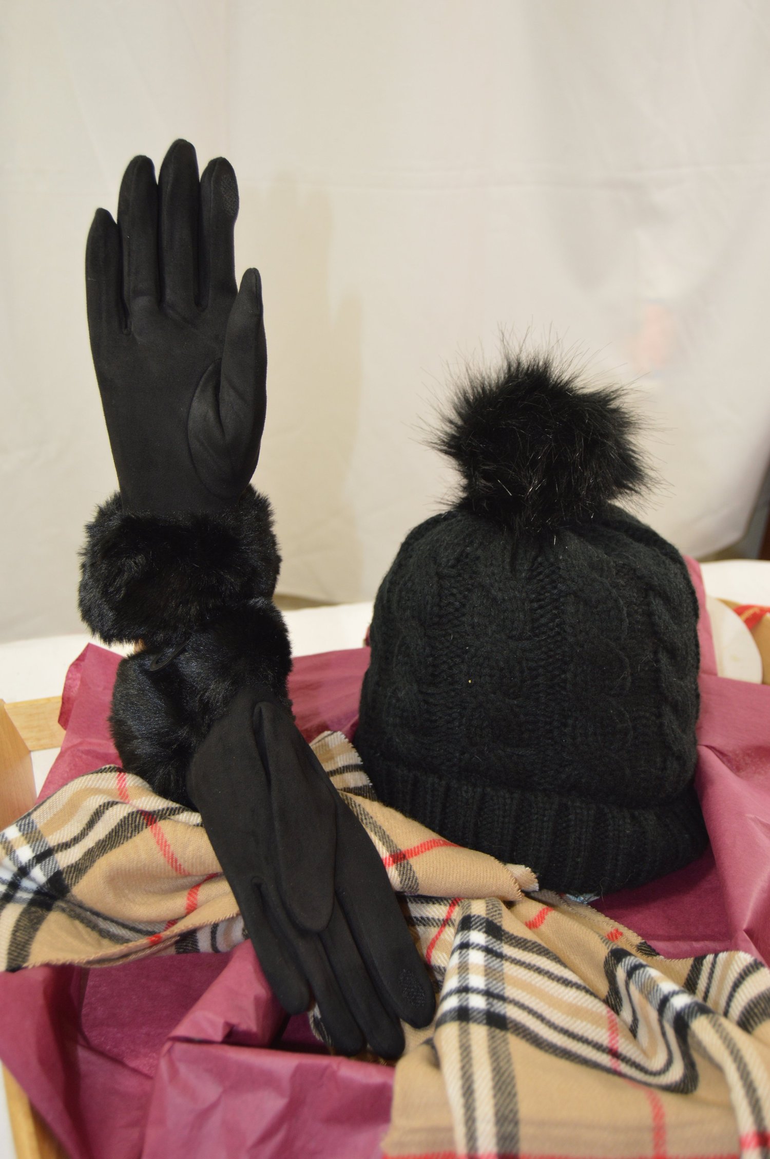 Fashion Bundle Box Set- Faux Fur Touch Screen Gloves- Faux Fur