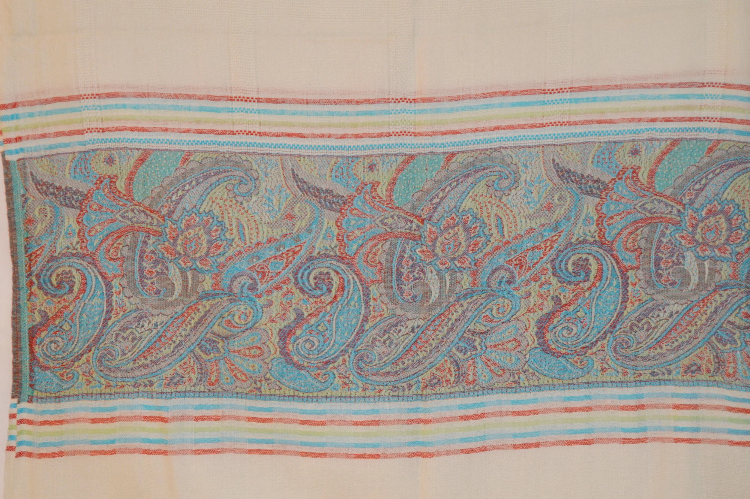 21Cream Paisley Jacquard 19.JPG