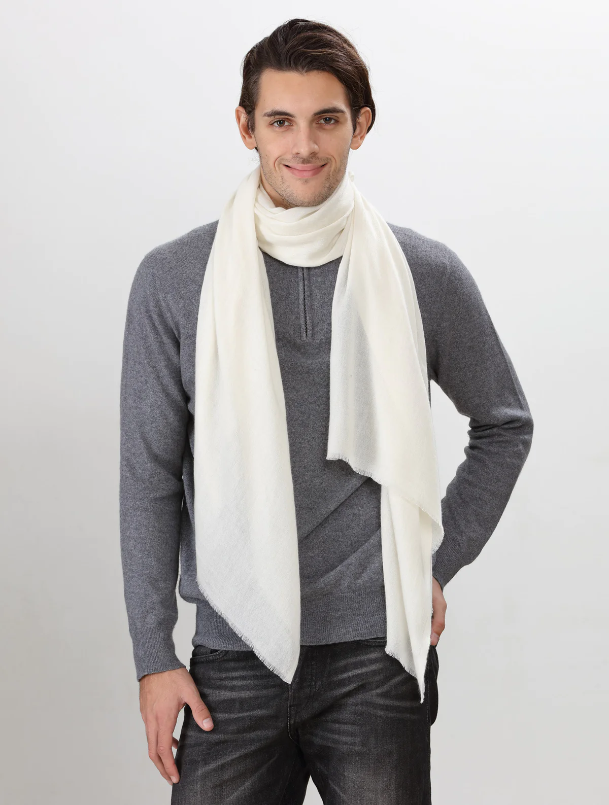 mens dress scarf white Staffa Solid Developed by Begg x Co in the 1970s Cream off-white rayon unworn fringed