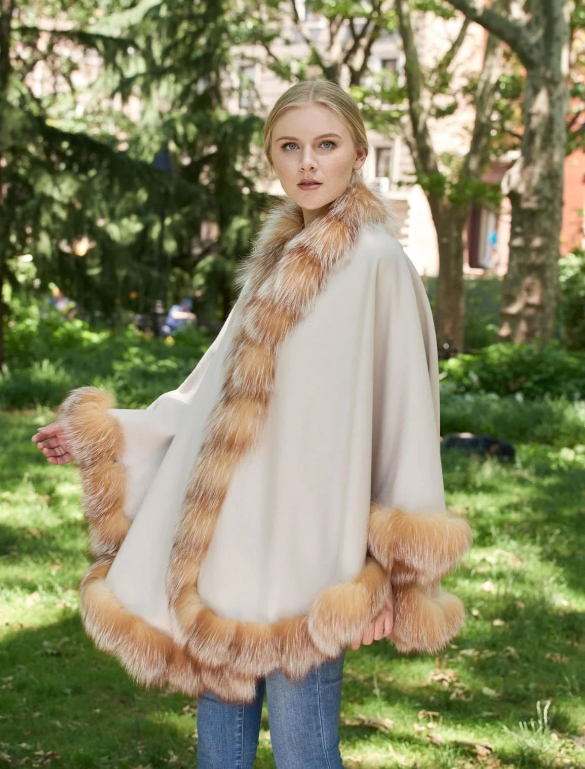 Cream with Crystal Fox 1AA.jpg