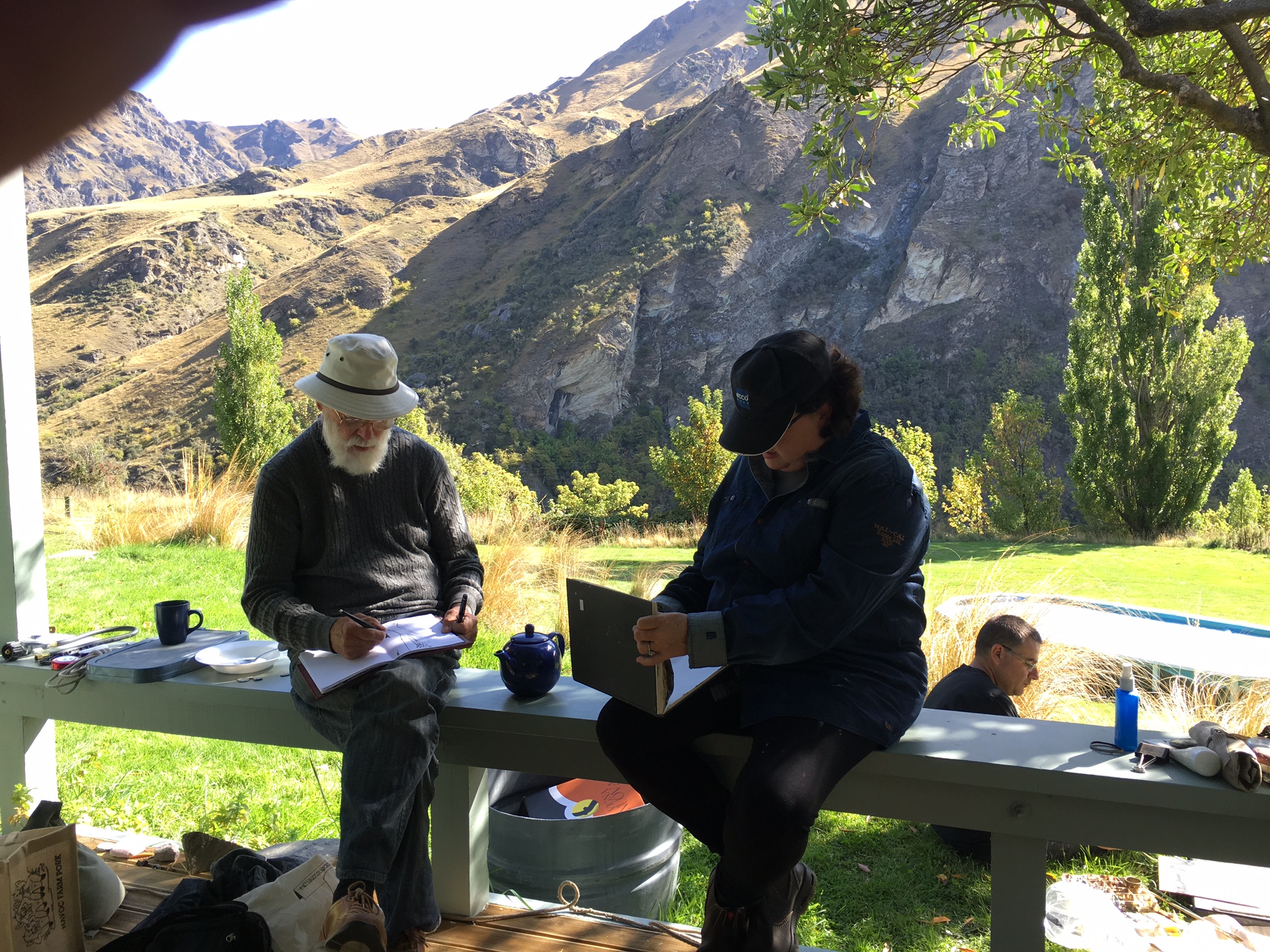 Kevin Connor and Amanda Penrose-Hart painting near Queenstown