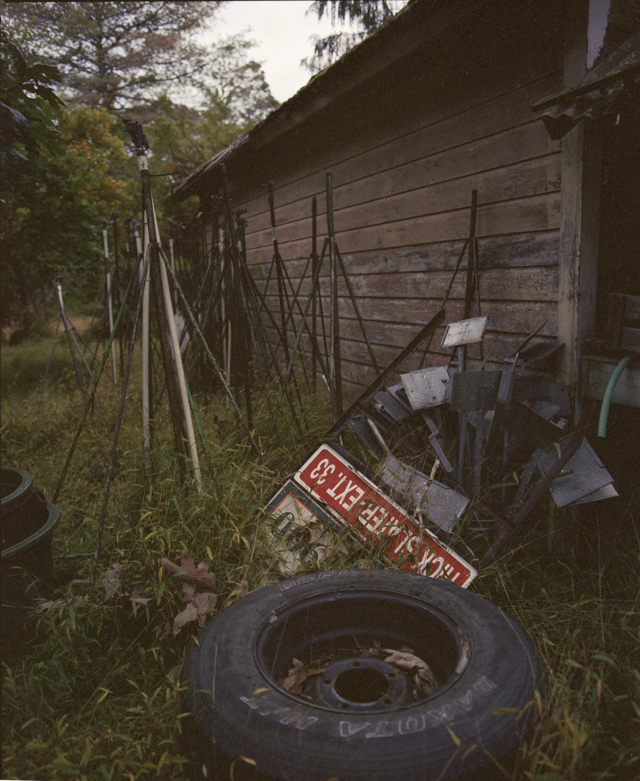 Suburban_decay_exploring_long_island_ny_abandoned_greenhouse-0006.jpg