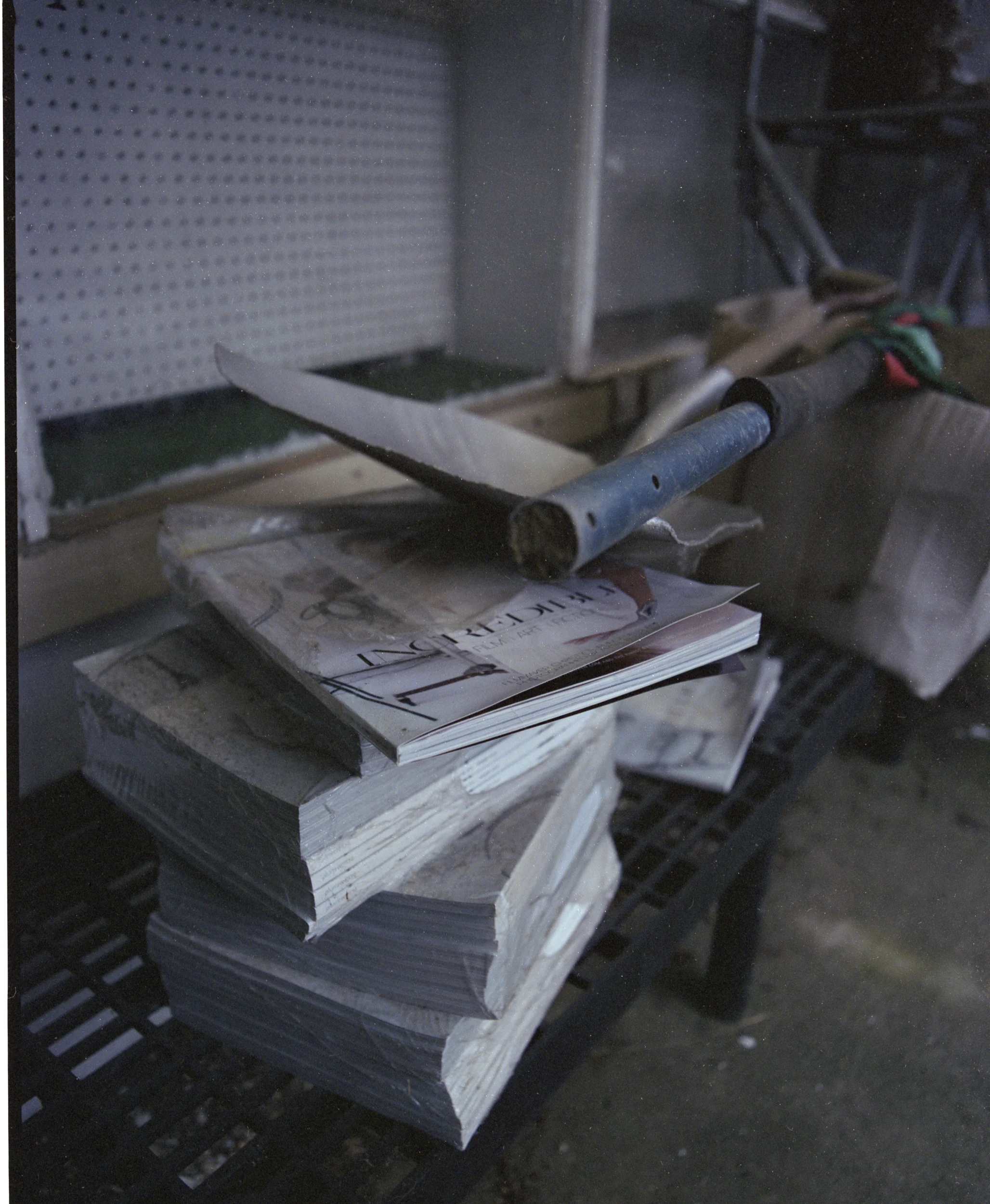 Suburban_decay_exploring_long_island_ny_abandoned_greenhouse-0011.jpg