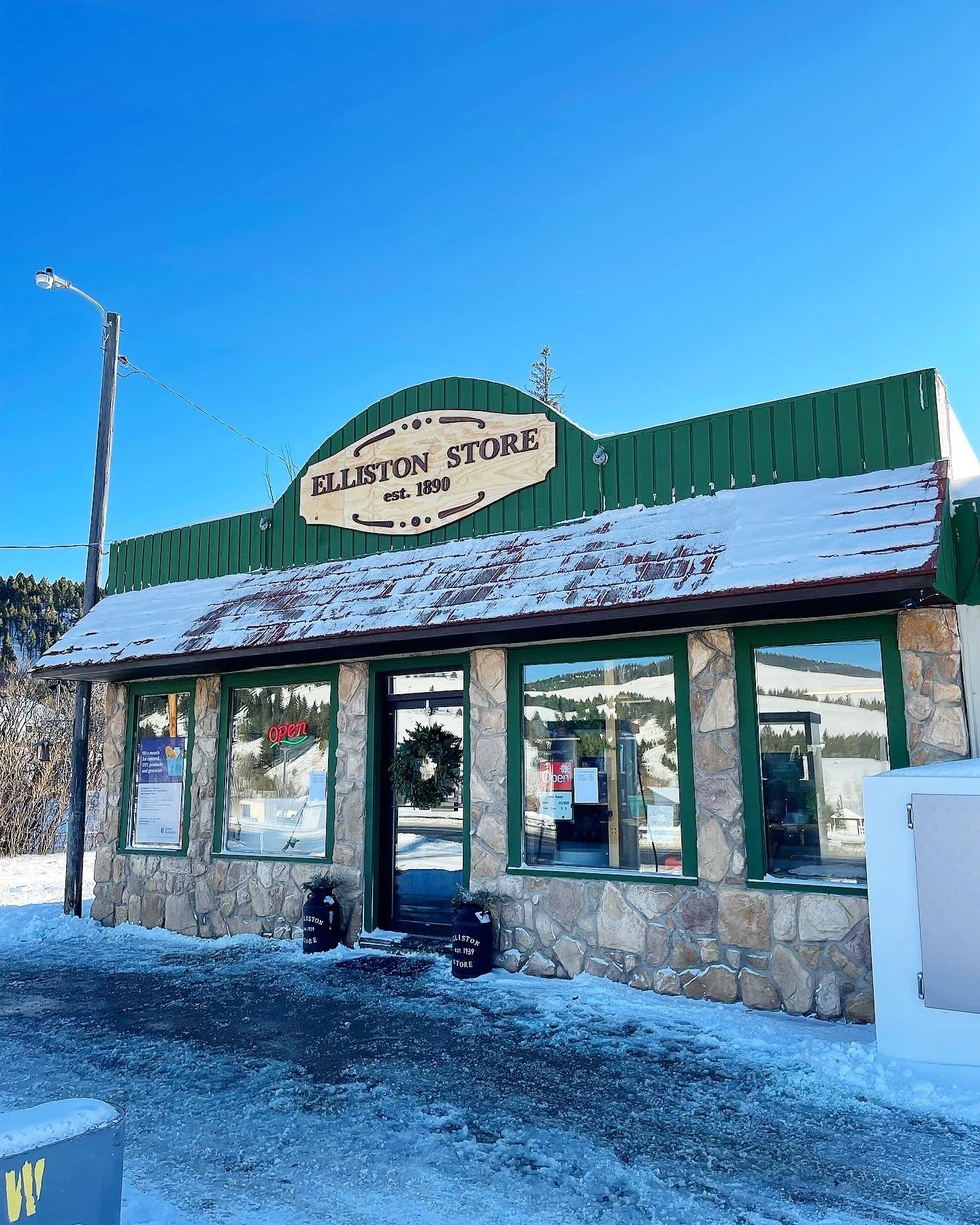 Elliston Store Sign Full Store