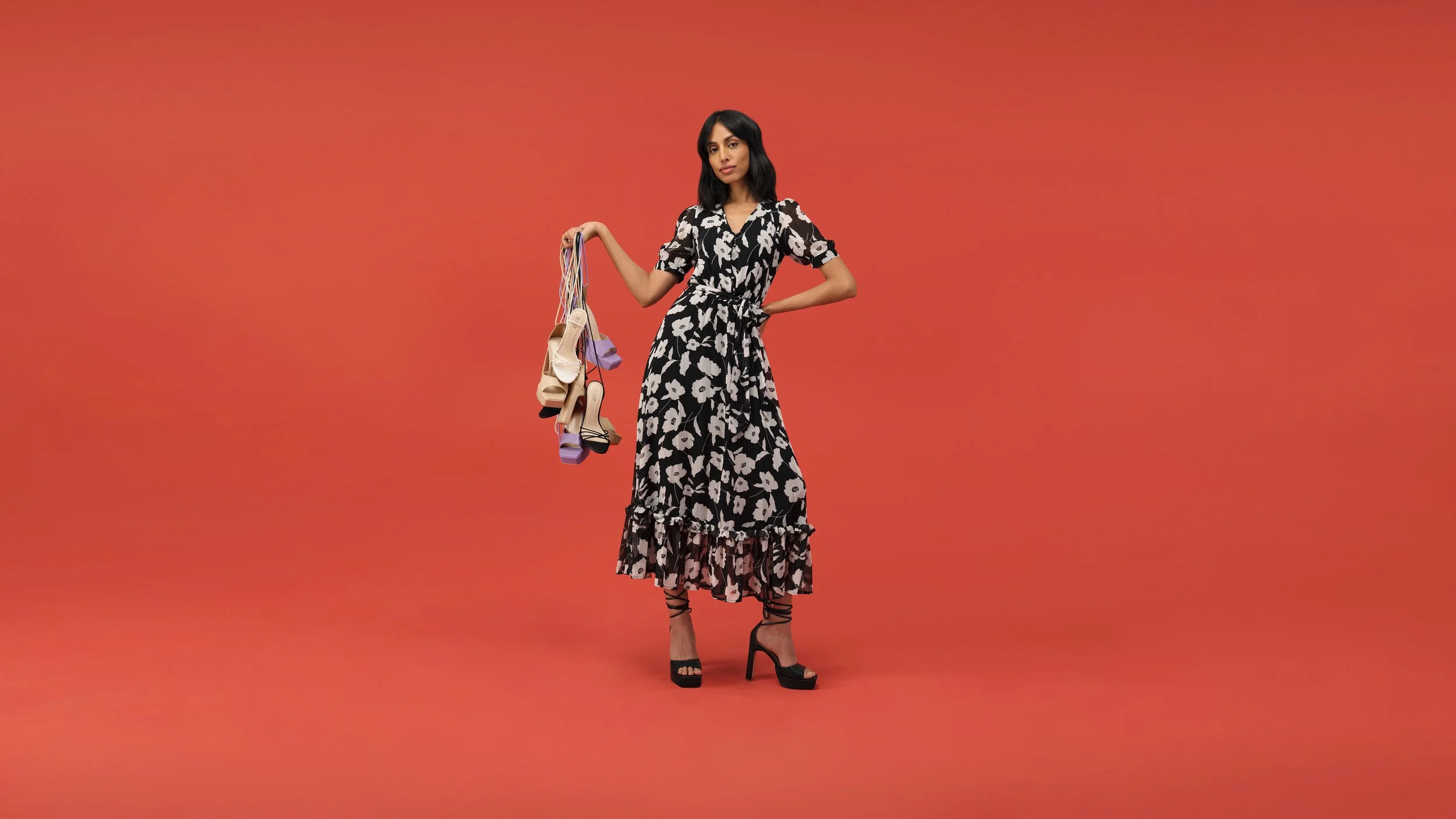 2023MAR_W_BAYDAY_SANDALS_DRESS_08.jpg