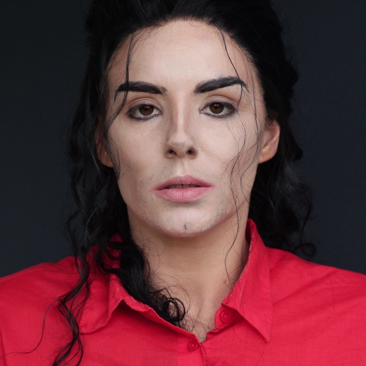 MJ transformation this still kind of freaks me out... do you see @michaeljackson or me !?
.
.
.
.
#michaeljackson #mj #michaeljacksonimpersonator #michaeljacksonmakeup #michaeljacksonmakeuptransformation #makeafancyface #fancyface #fancydress #sfx #s