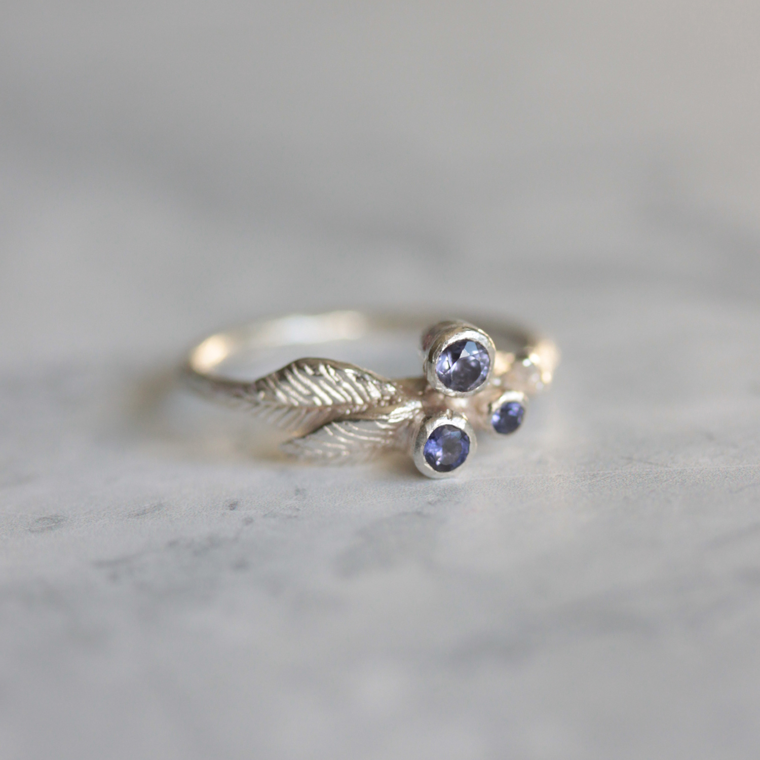silver_iolite_ring_2.jpg