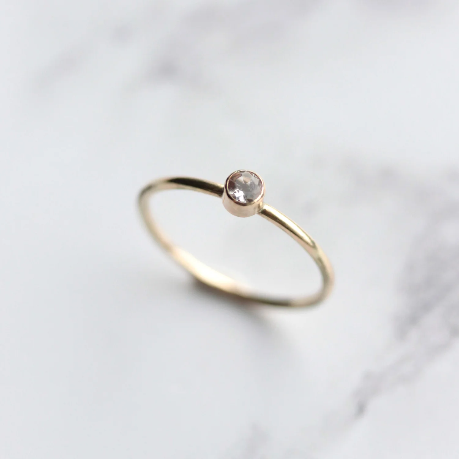 gold_morganite_ring_1.jpg