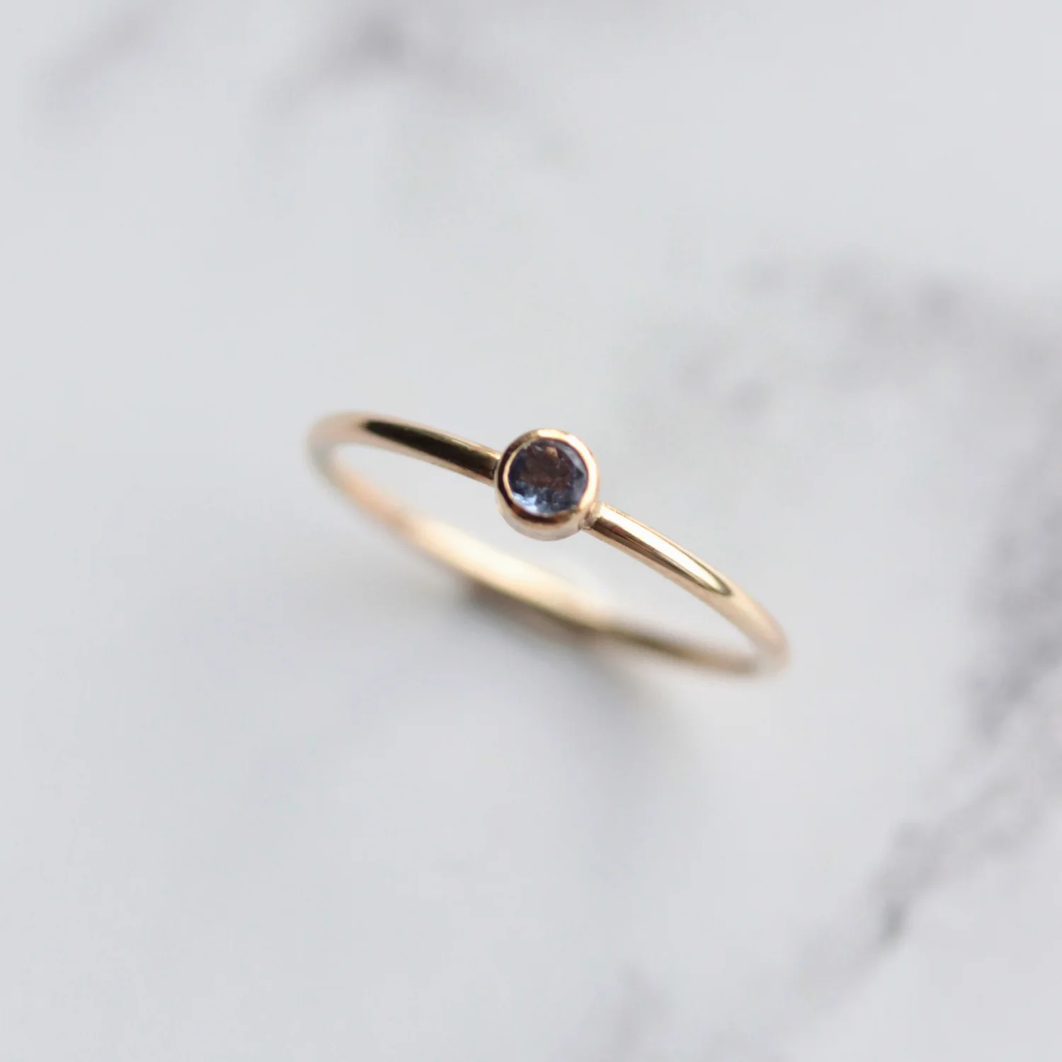 gold_tanzanite_ring_3.jpg