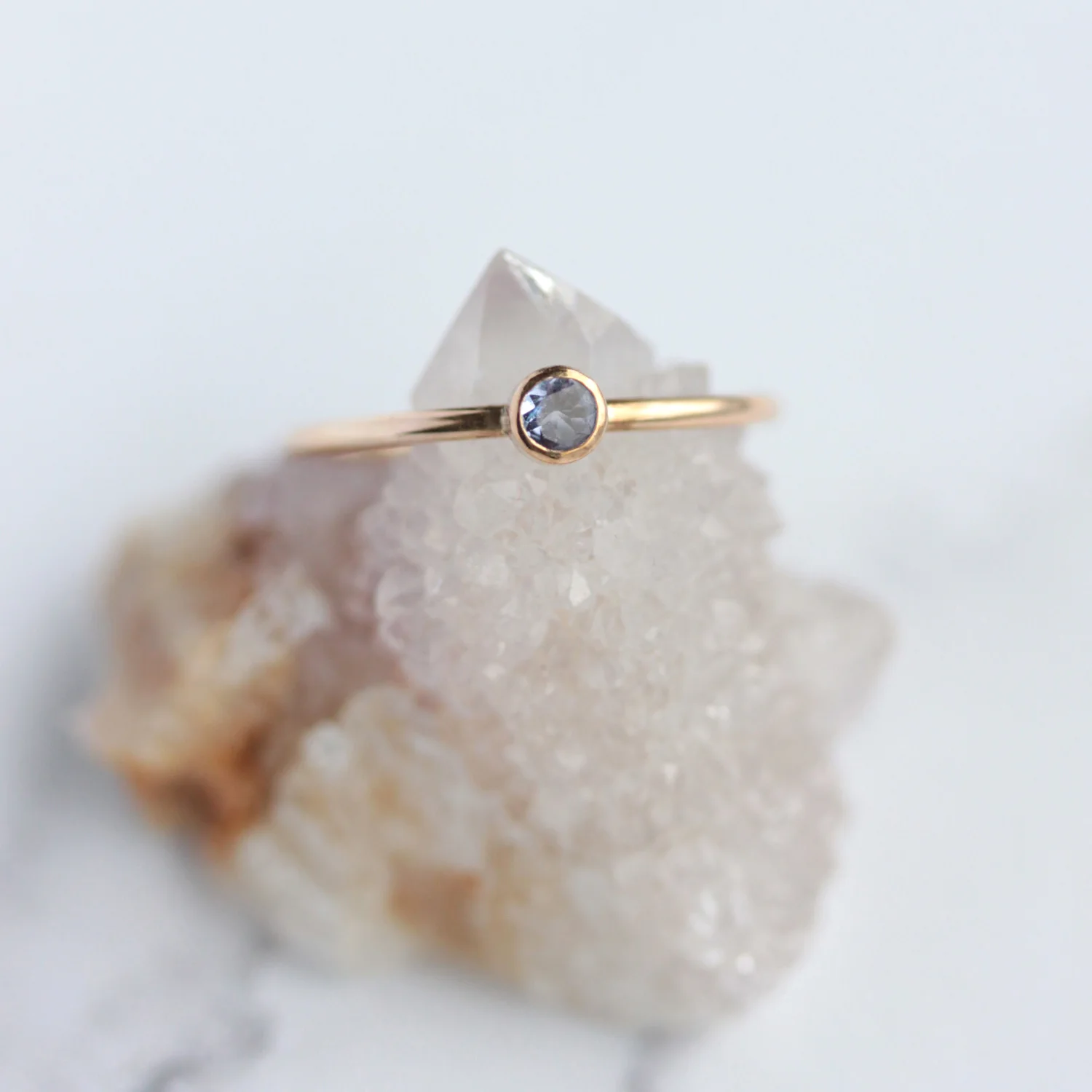 gold_tanzanite_ring.jpg