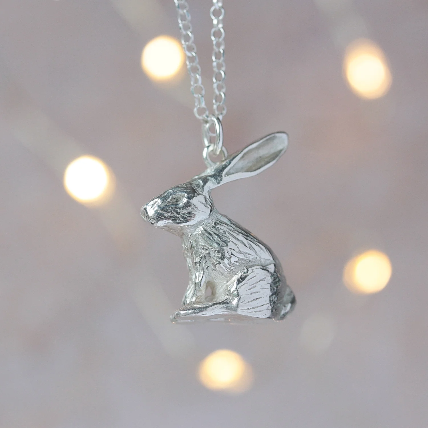 silver_rabbit_necklace_1.jpg