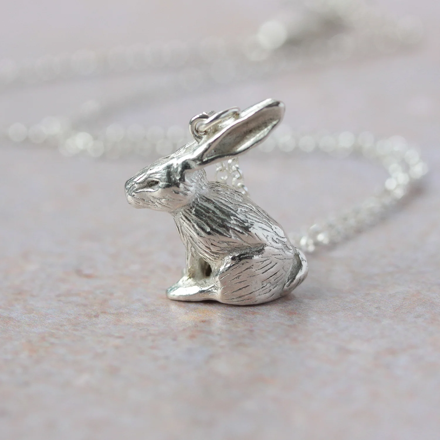 silver_rabbit_necklace_3.jpg