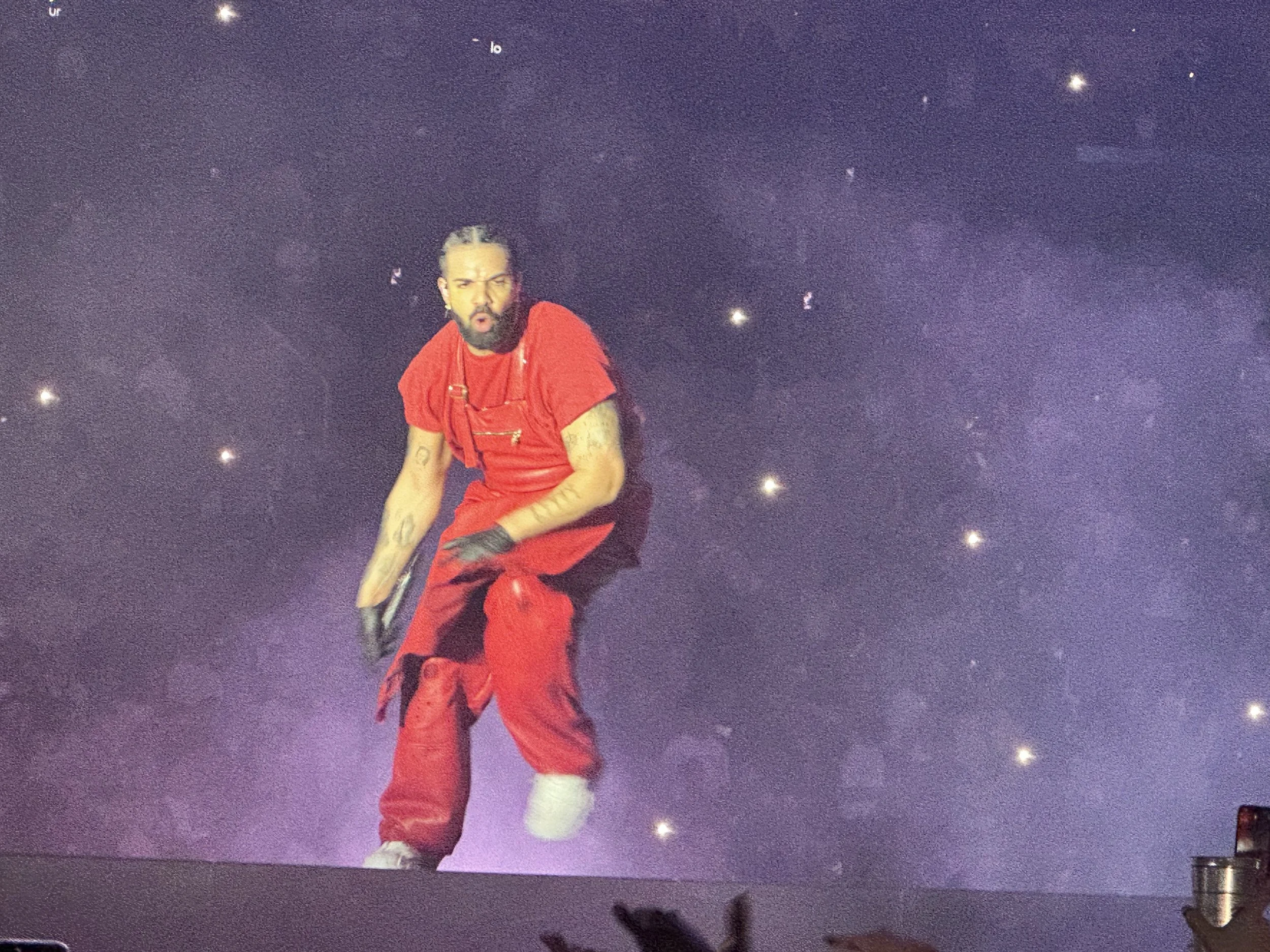 Experiencing the Unforgettable Drake Concert at Toronto's Iconic Scotiabank Arena