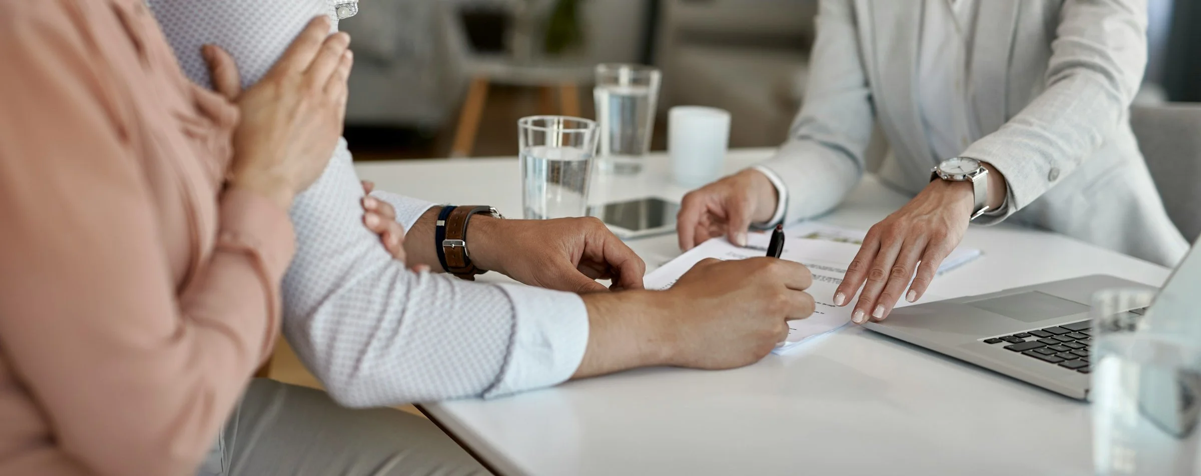 Compromiso ≠ compromise | Eyeglasses | “Ni pies ni cabeza”