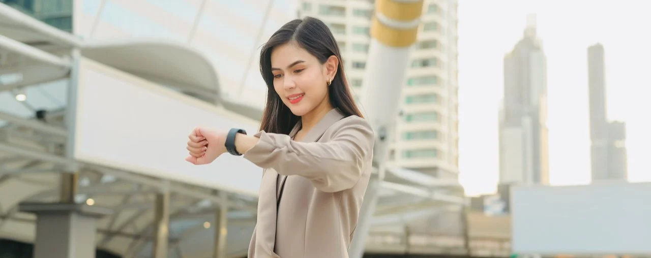 Tarde | Estar sentado, sentarse | Objeto directo pt. 2