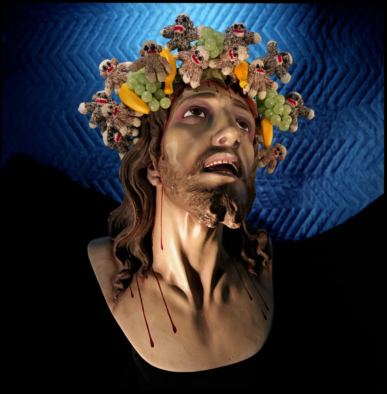 crown of monkeys