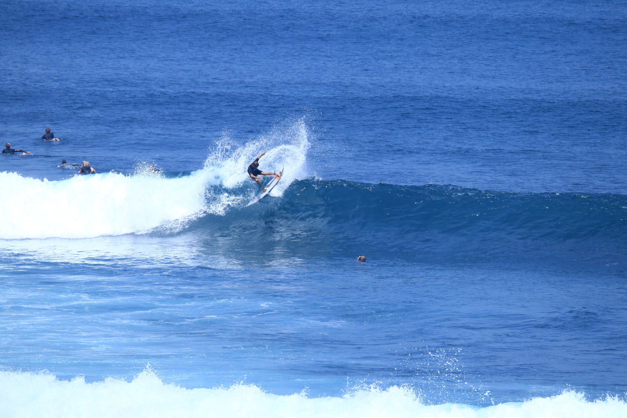  Brian bustin’ his fins out the back. 