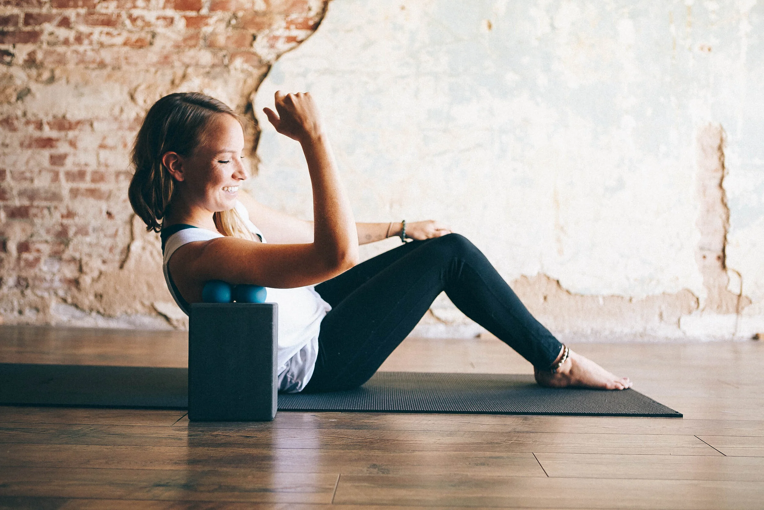 Roll &amp; Release: MFR for the Upper Body at Centro La Paz
