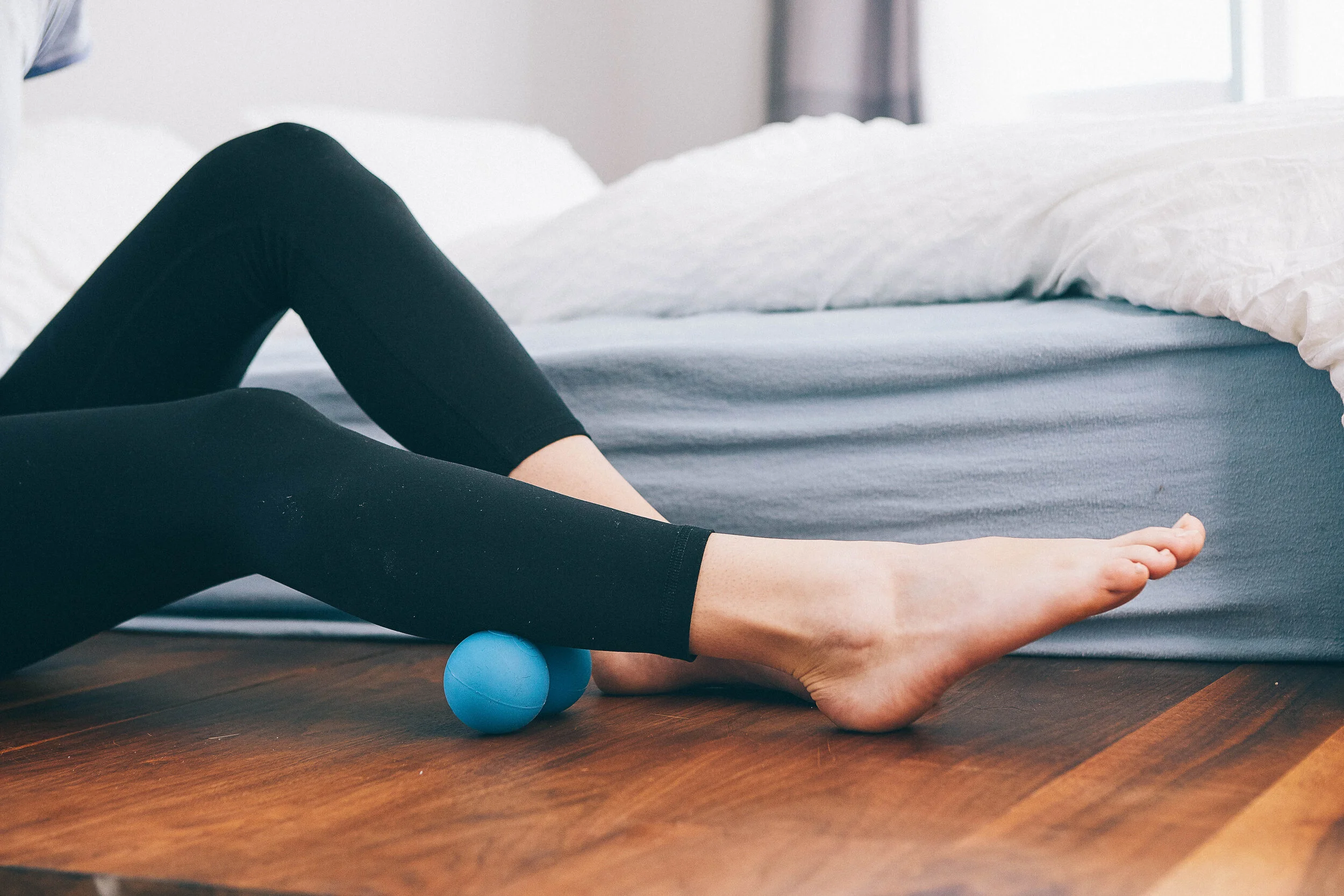 Roll &amp; Release: MFR for the Lower Body at Centro La Paz