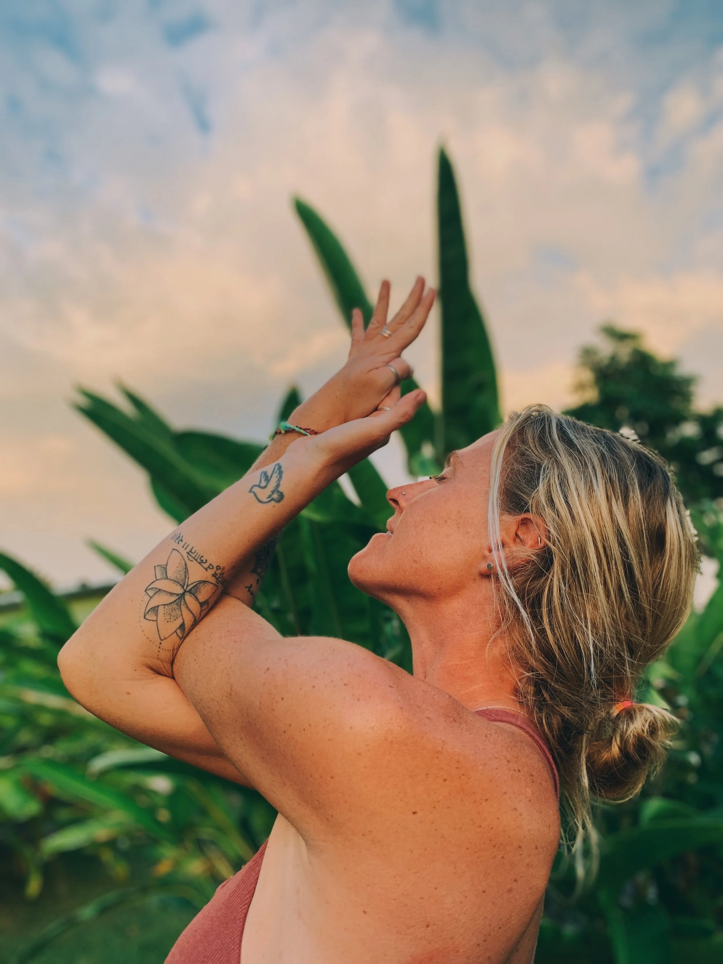 Manifesting Magic: Journal Prompts for New Year's Clarity
