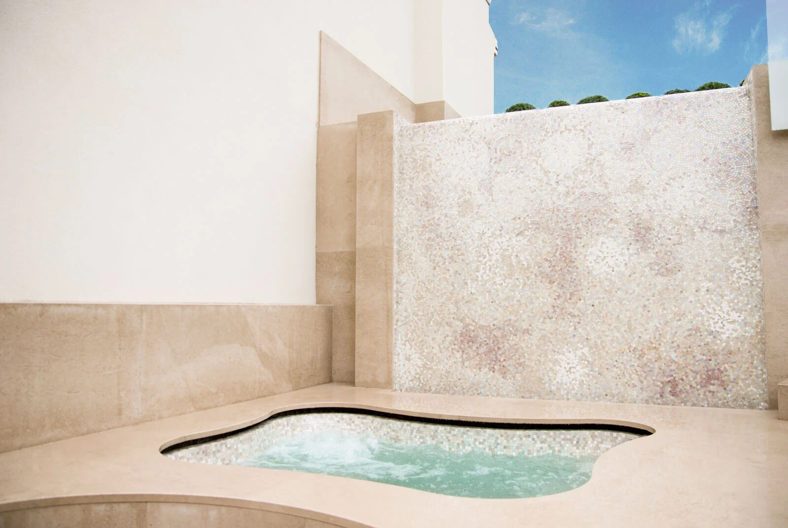 Piccola Infinity Pool in EPS