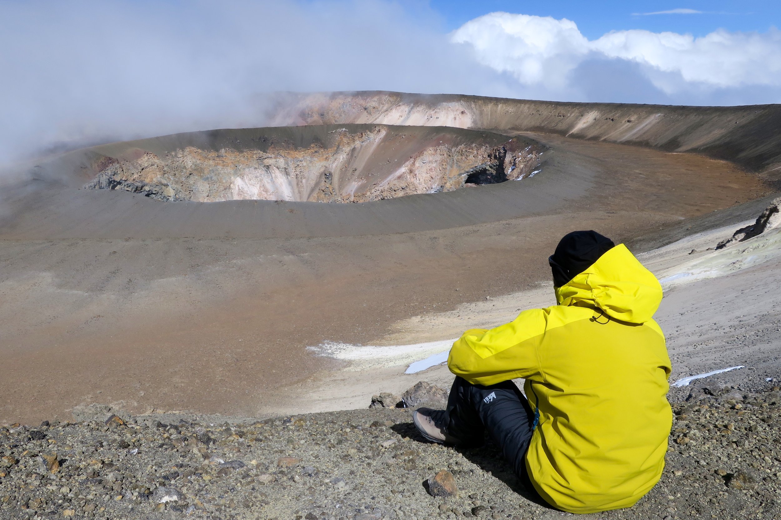 19,00 feet, the Ash Pit: the center of Kilimanjaro 
