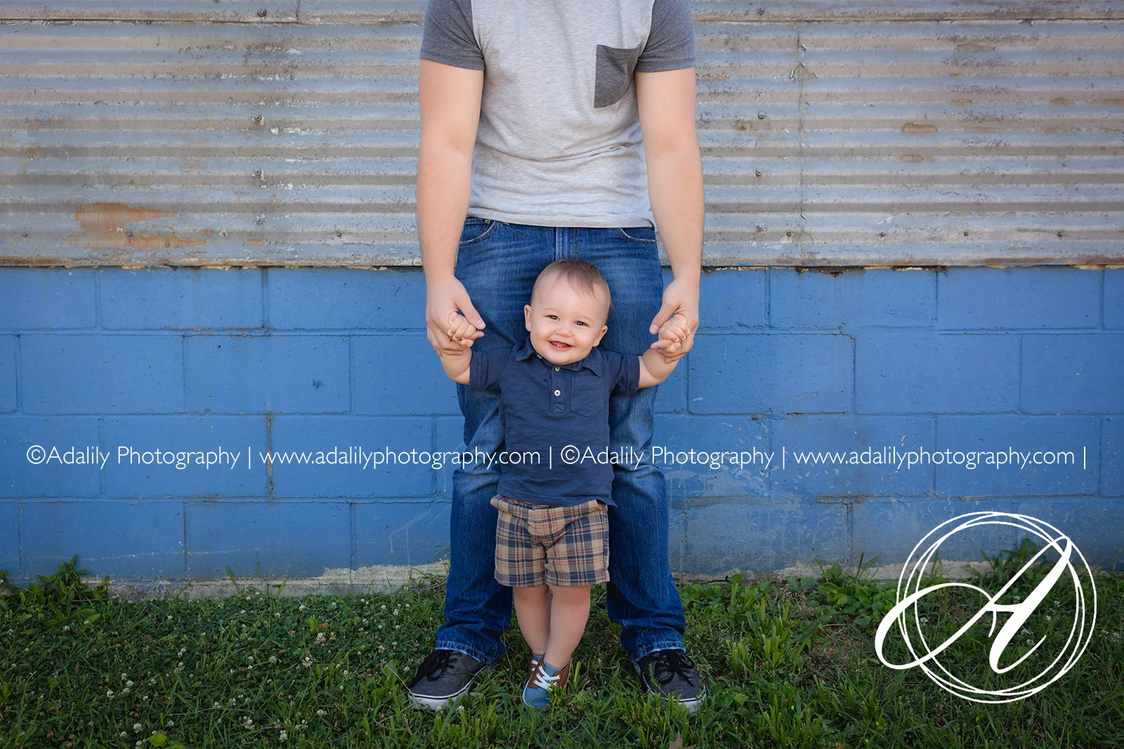 I love this image! Addison is so happy with his Daddy!