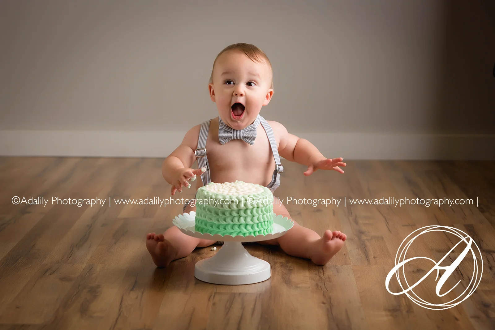 I can't even get over this image! Are YOU this excited about your birthday cake!?