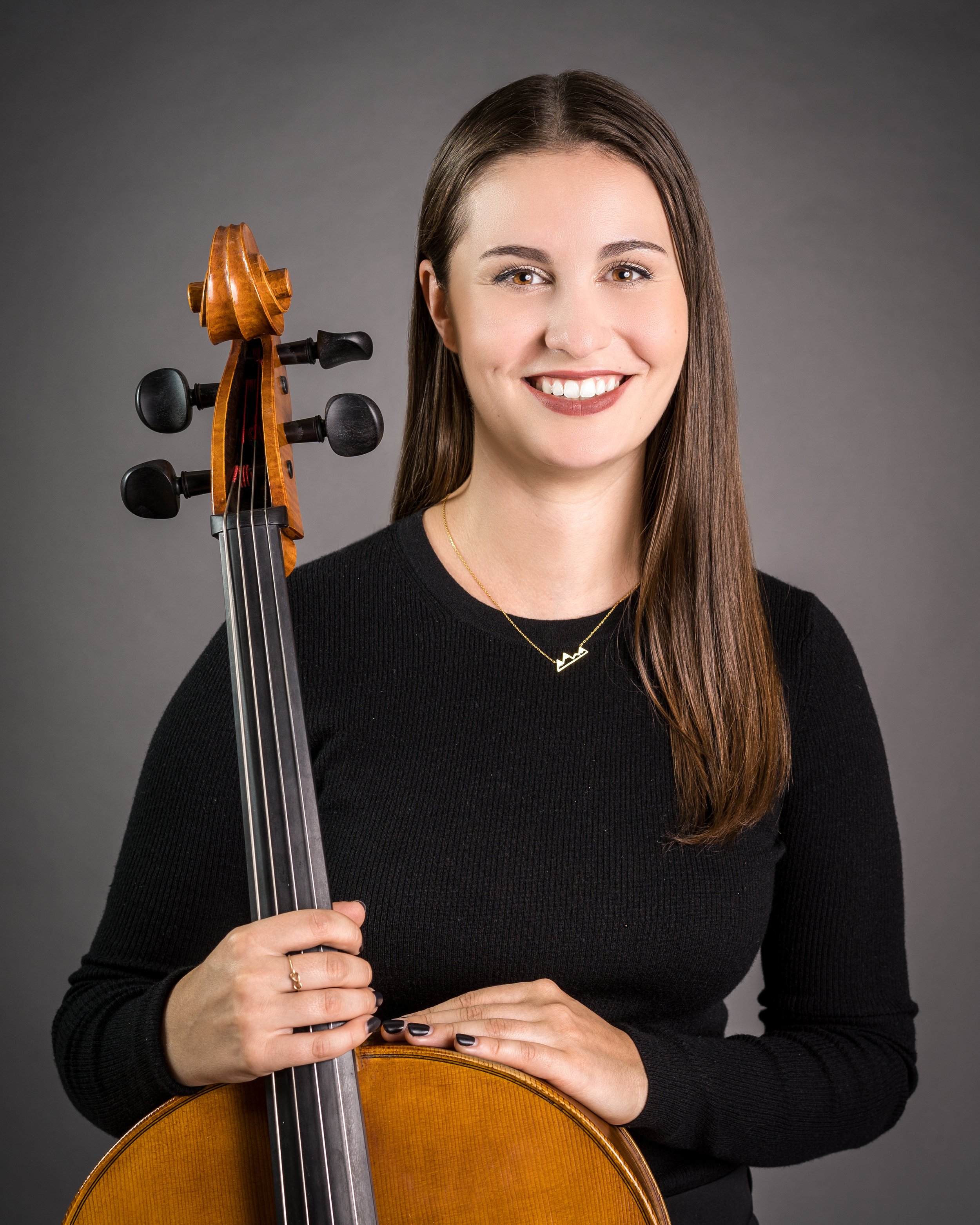 Madeline Fayette, cello