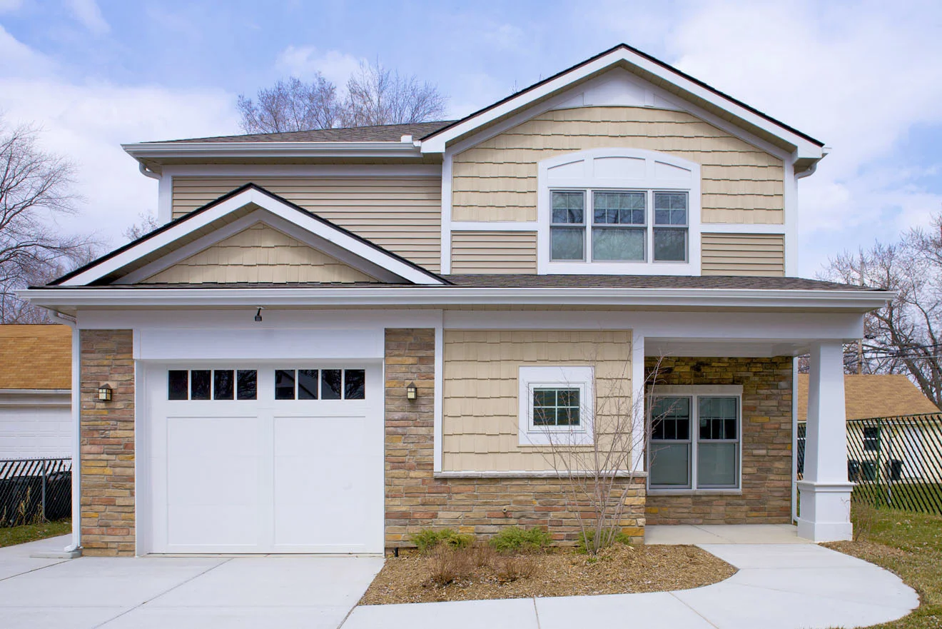RENOVATION & NEW CONSTRUCTION Location: Ichigan: Southfield | Farmington Hills | Ferndale | Hazel Park | Auburn Hills | Rochester Hills Contract Value: $3,369,3800 Size: 13 Single Family Homes Year Completed: 2011 - 2014 Client: Community Housing Netwrork inancing: HUD 811 Architect: Fusco, Shaffer & Pappas, Inc. This project encompasses 13 scattered site, single family homes. It includes the renovation of 4 condos/apartments as well as the new construction of 9 homes to provide affordable, supportive housing for residents in Michigan's Oakland County.