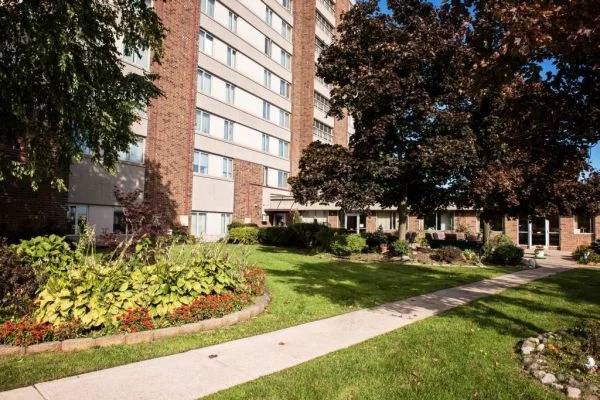 Riverview Co-op Apartments 2.jpg