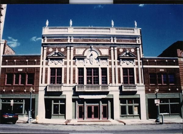 Strand Theater, Pontiac.jpg