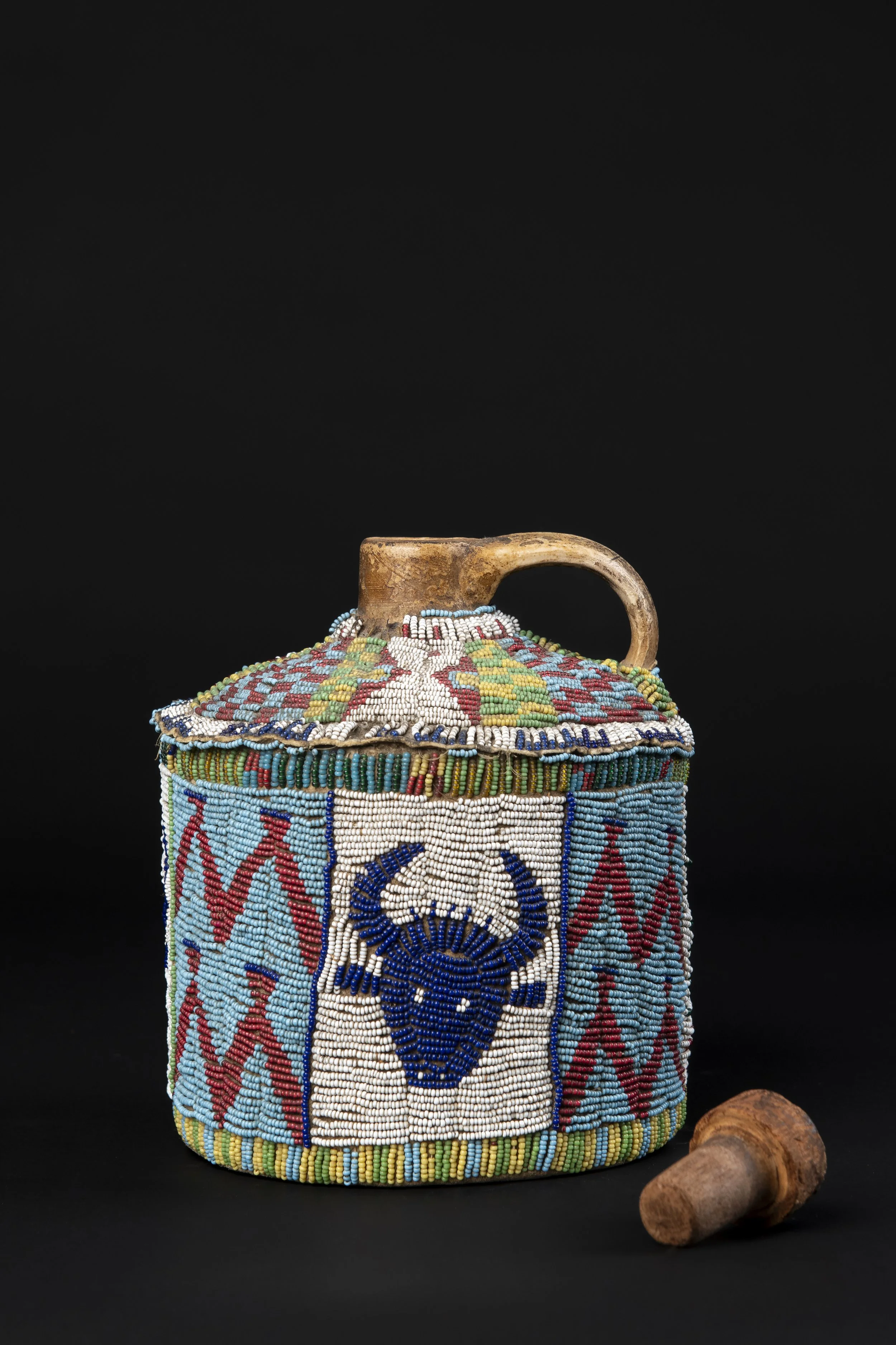 Lakota_Beaded_Whiskey_Bottle_05.jpg