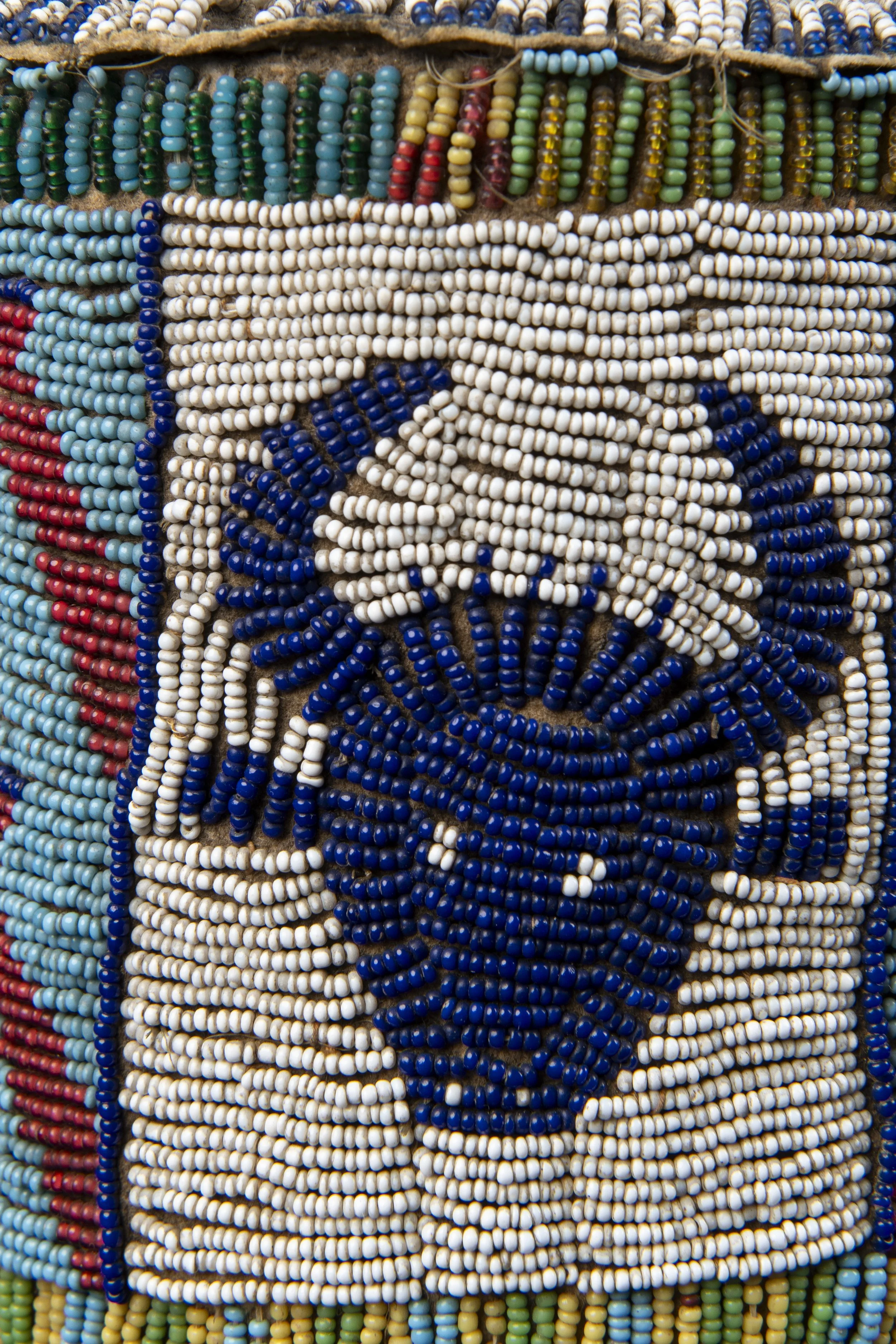 Lakota_Beaded_Whiskey_Bottle_08.jpg