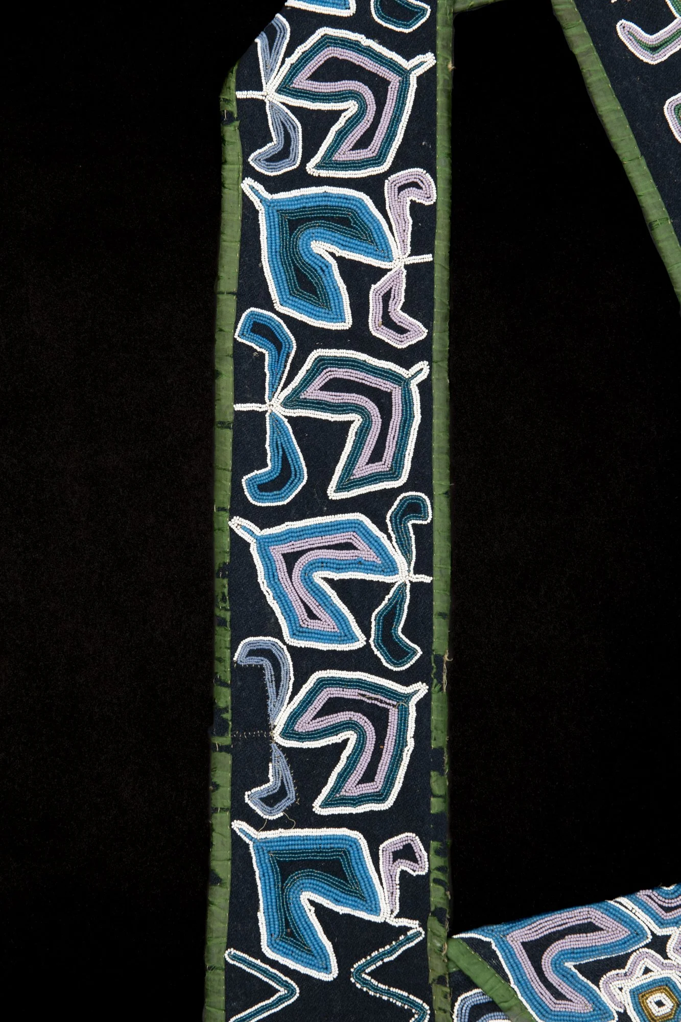 Southeastern_Bandolier_Bag_005.jpg