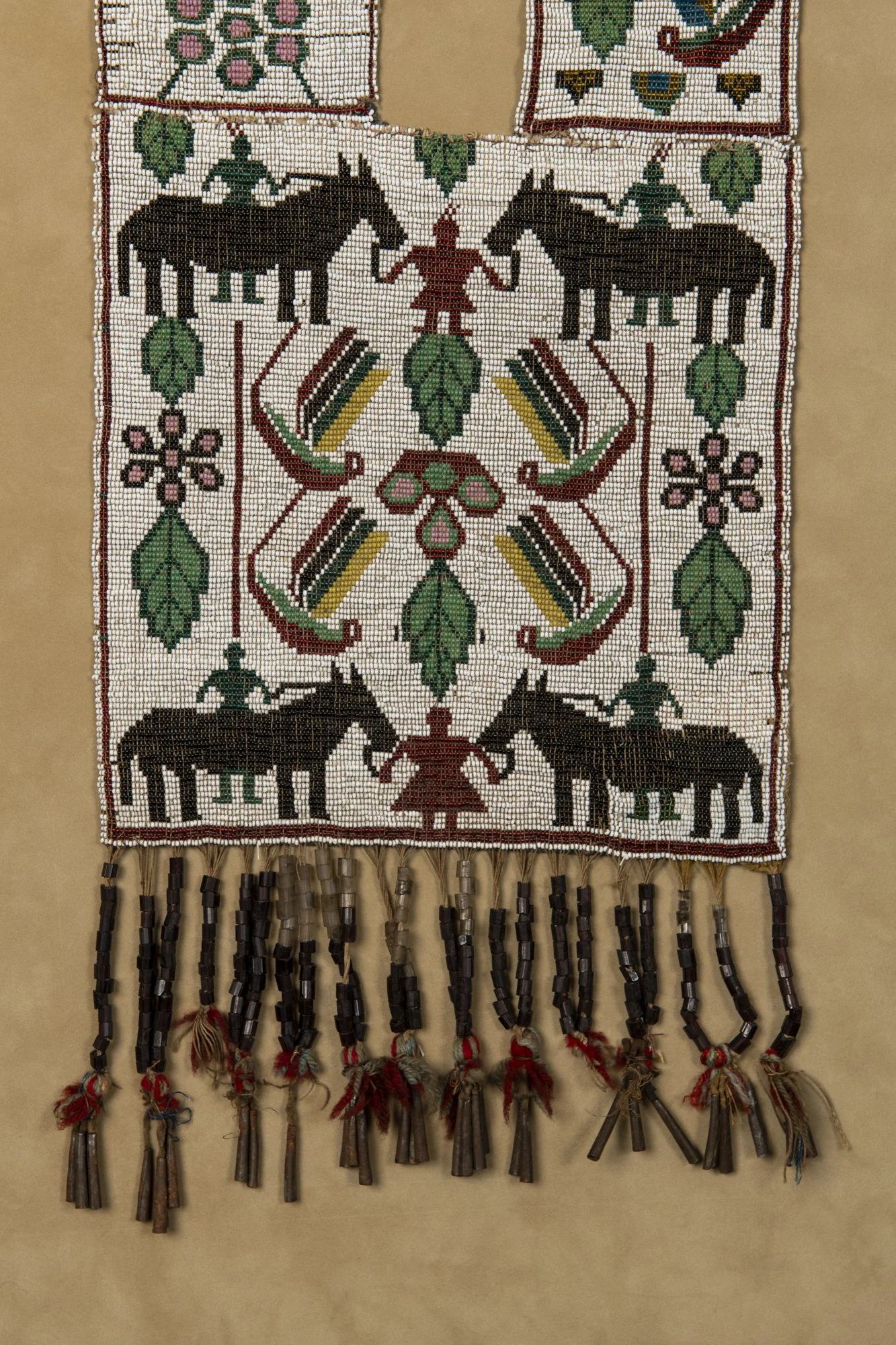 Bandolier_Bag_Horses_002.jpg