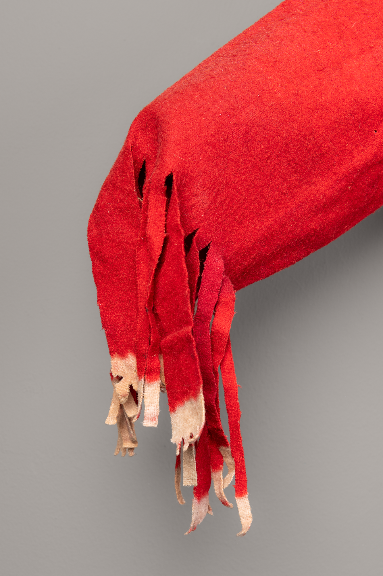 Northern_Plains_War_Shirt_Red_005.png