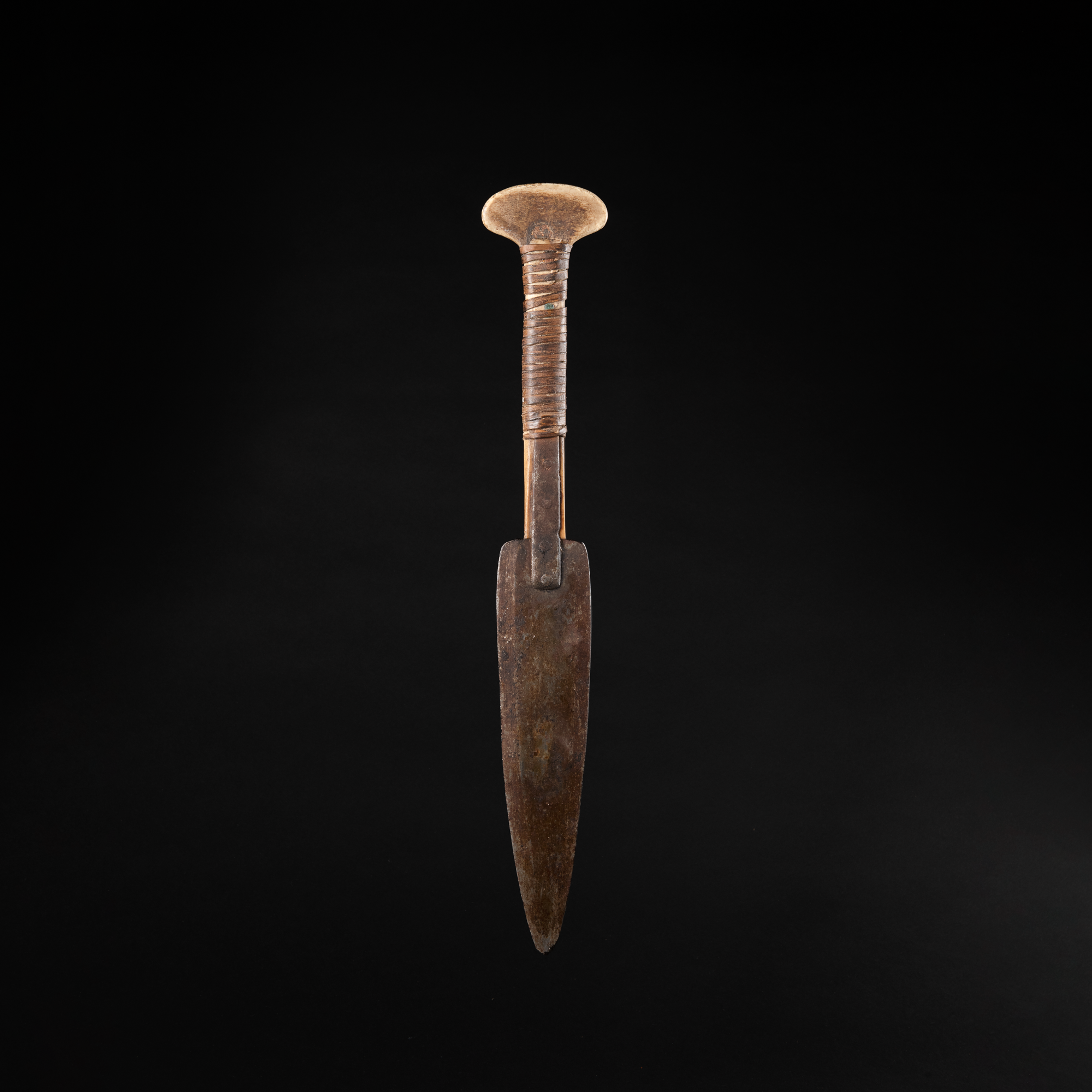 Eskimo Dagger_02_back.png